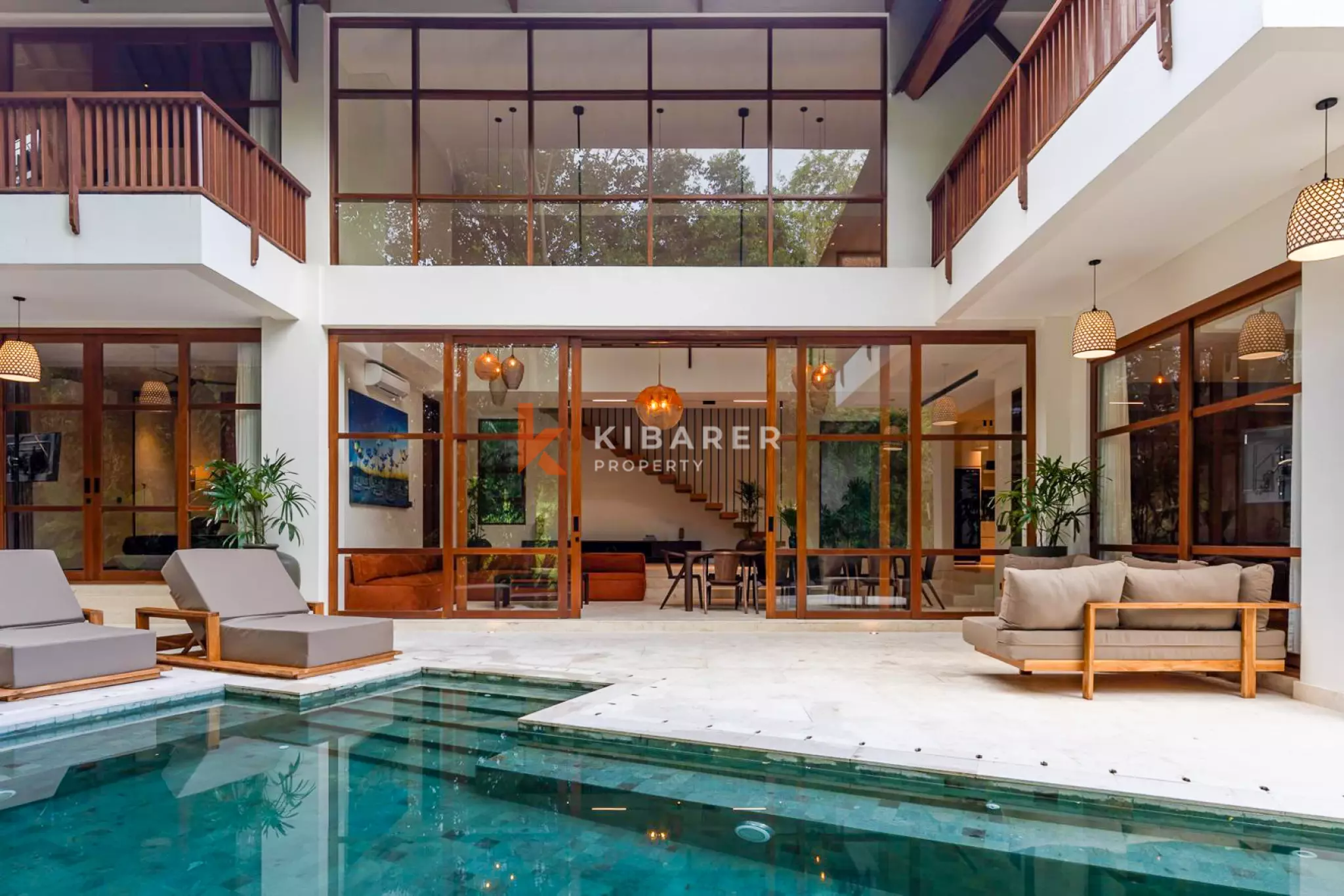 Sophisticated Five-Bedroom Private Villa with Pool in Nyanyi