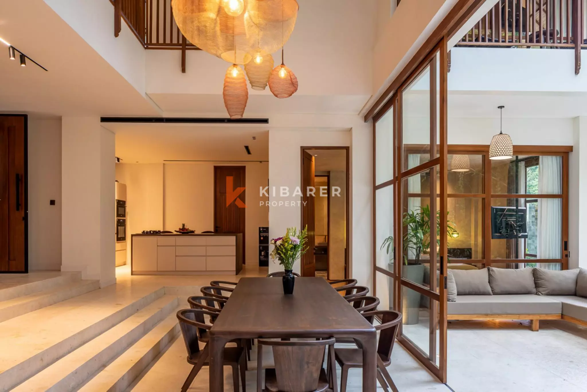 Sophisticated Five-Bedroom Private Villa with Pool in Nyanyi