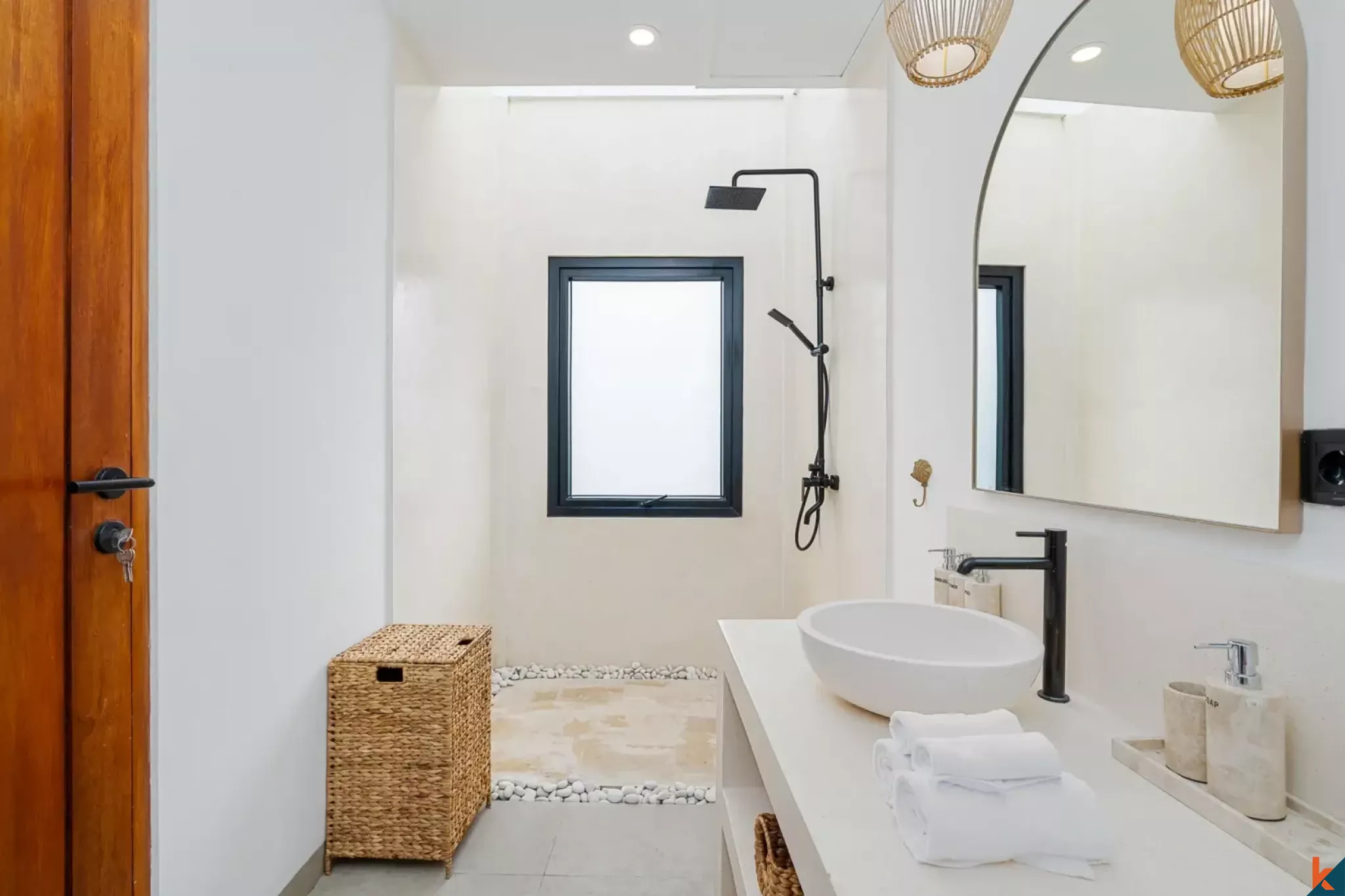 Charming two bedroom leasehold villa overlooking the rice fields in Tumbak Bayuh