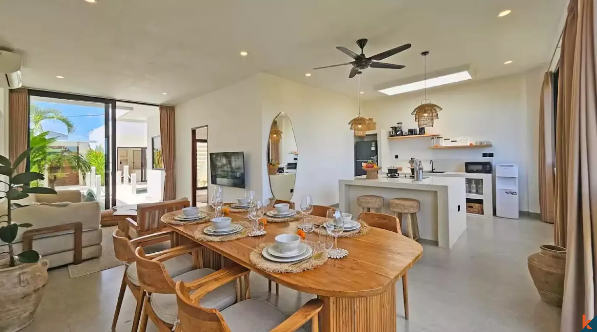 Charming two bedroom leasehold villa overlooking the rice fields in Tumbak Bayuh