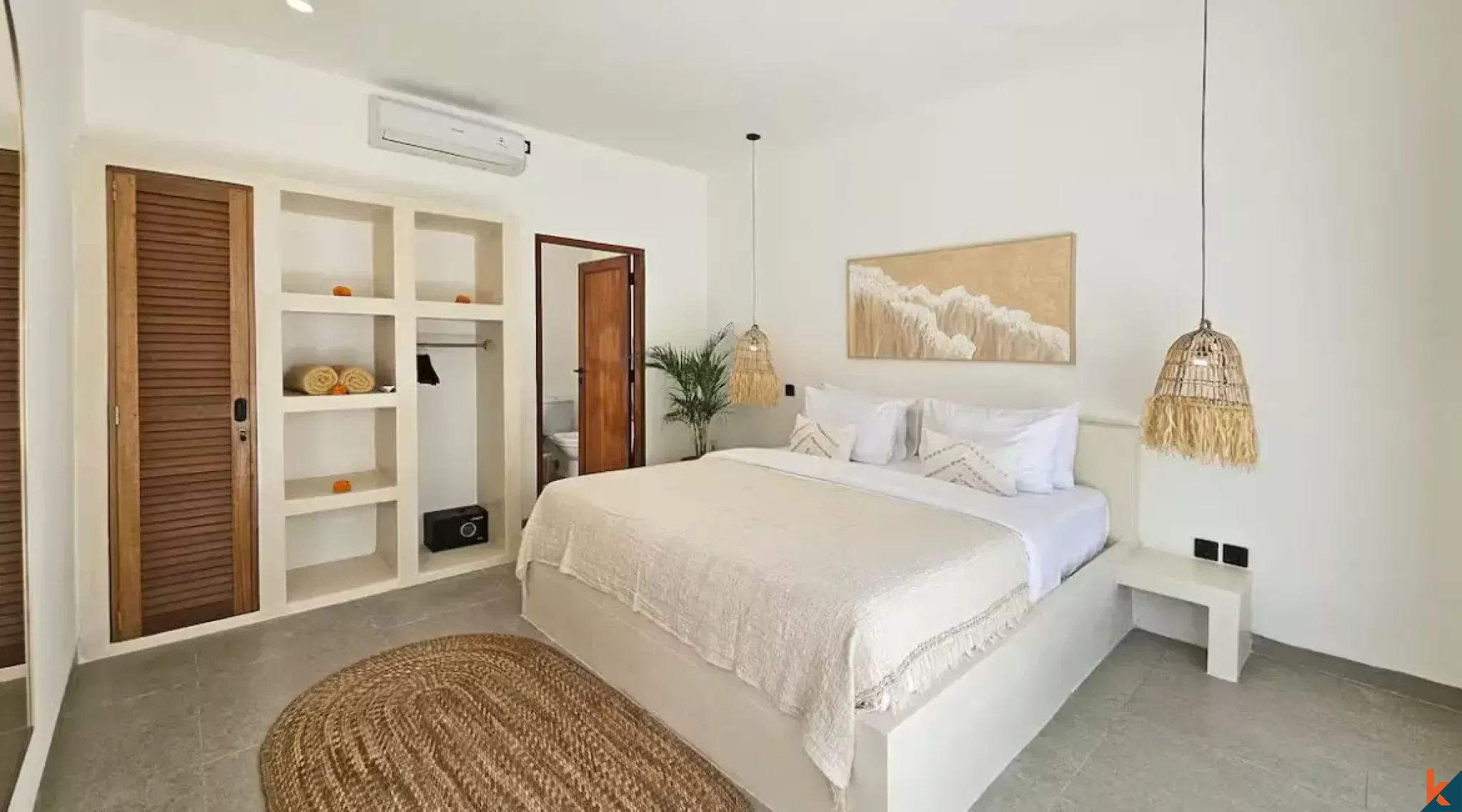 Charming two bedroom leasehold villa overlooking the rice fields in Tumbak Bayuh
