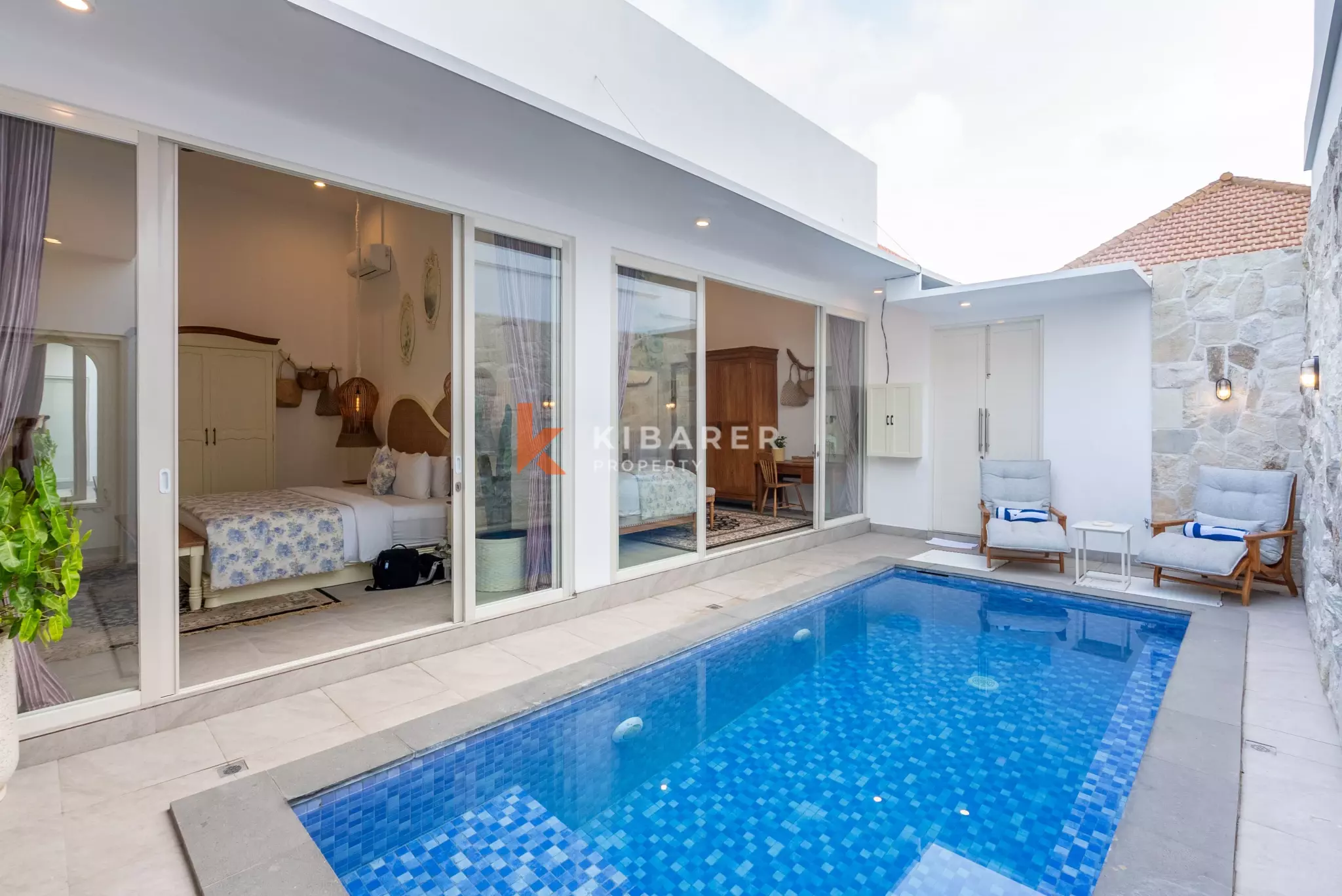 Escapade romantique et chaleureuse : Charmante villa de deux chambres à Berawa