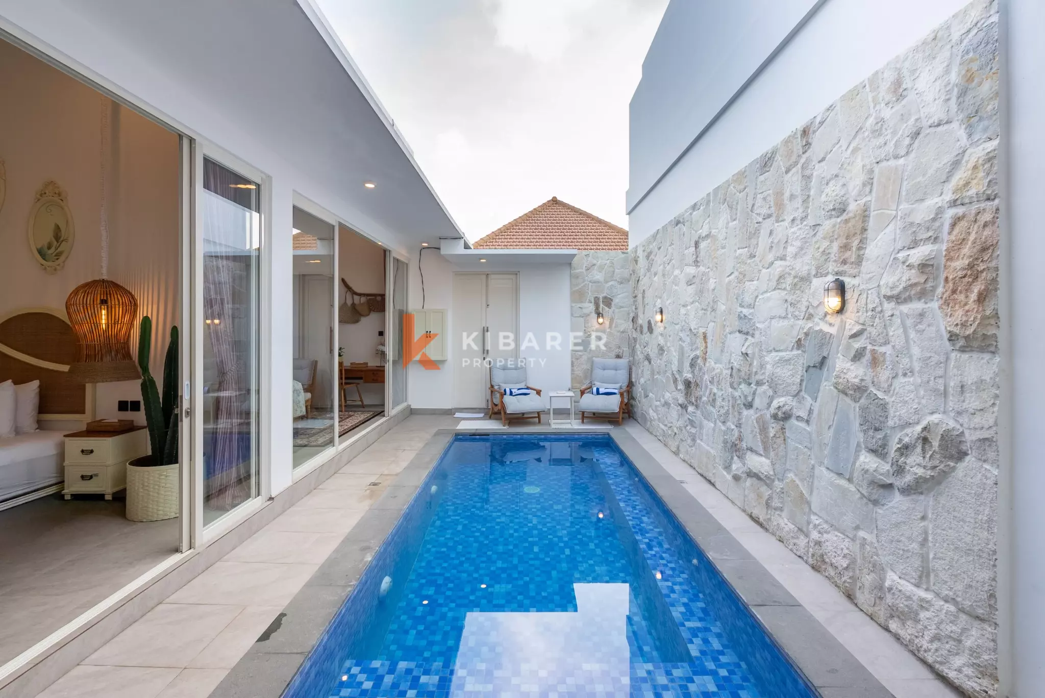 Escapade romantique et chaleureuse : Charmante villa de deux chambres à Berawa