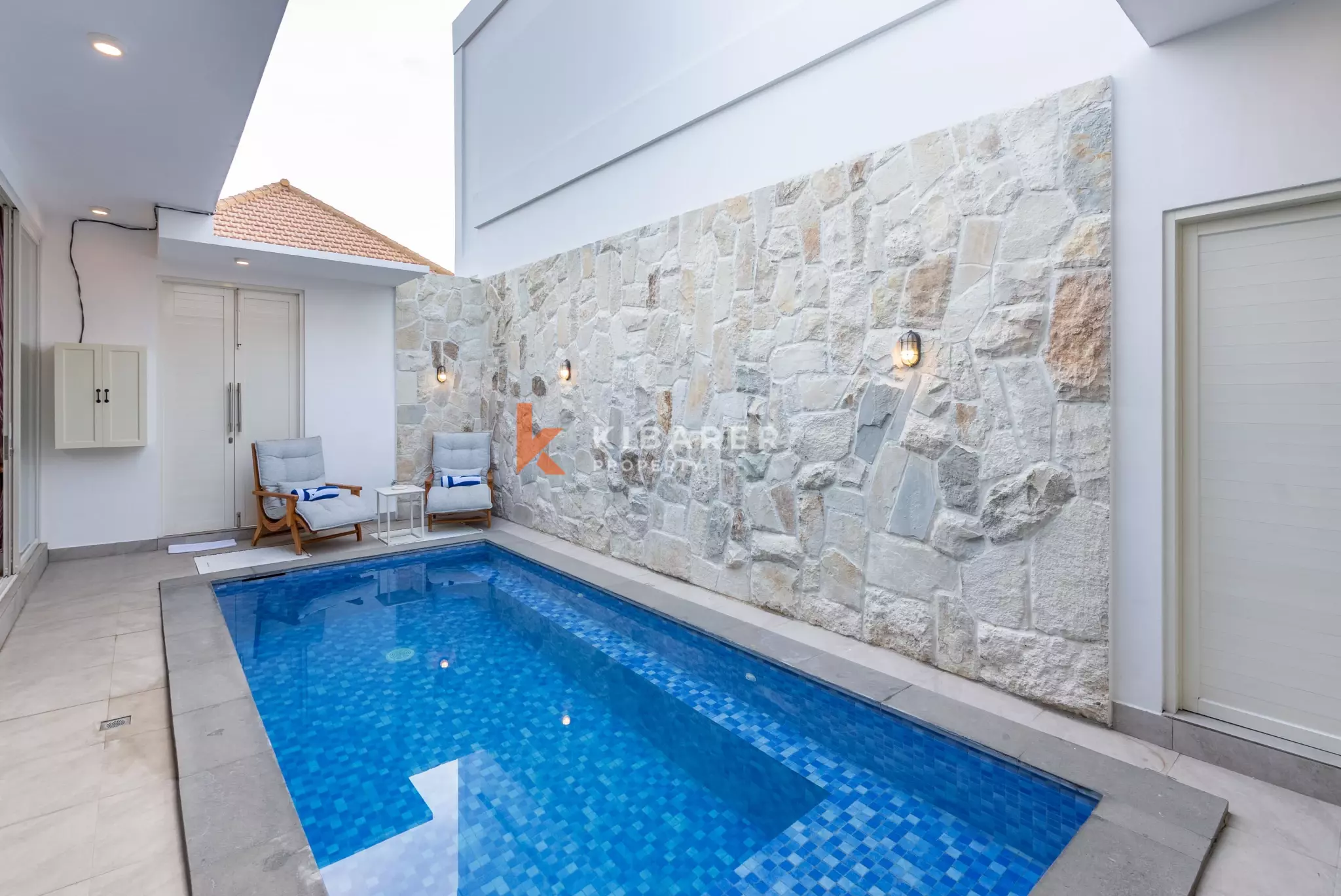 Escapade romantique et chaleureuse : Charmante villa de deux chambres à Berawa