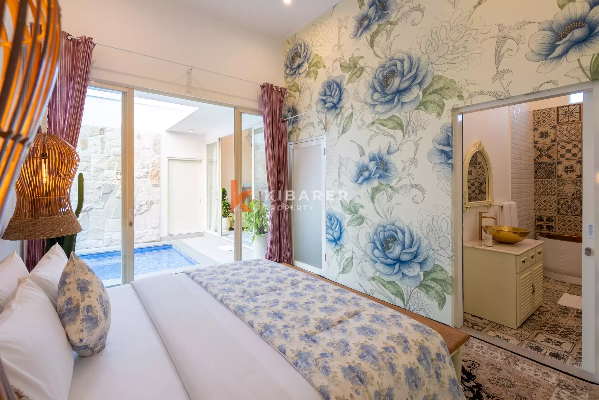 Escapade romantique et chaleureuse : Charmante villa de deux chambres à Berawa