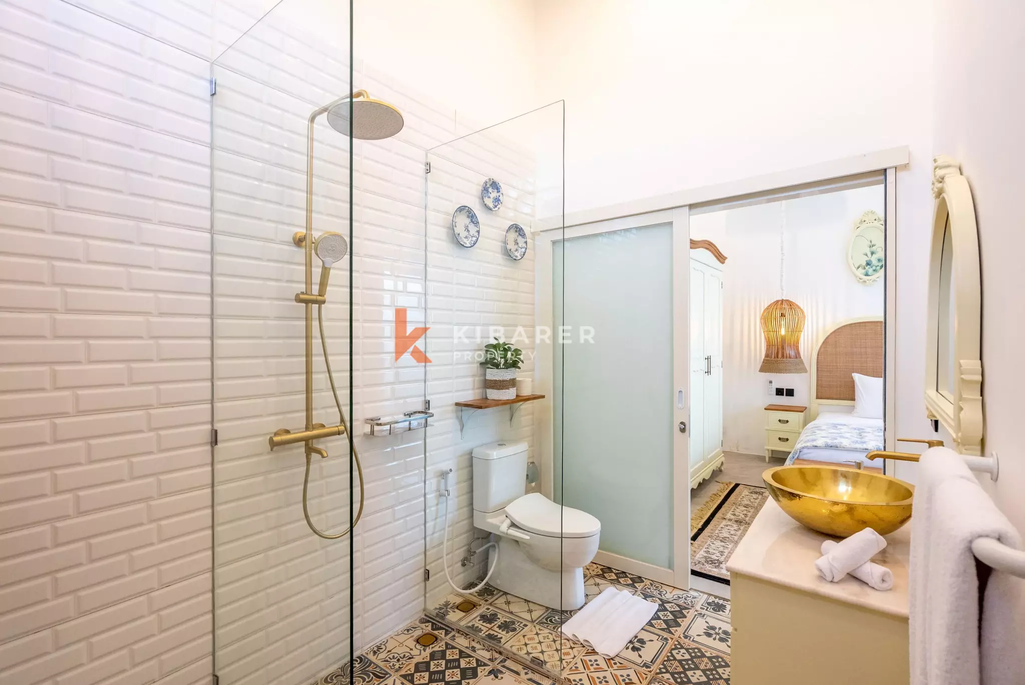 Escapade romantique et chaleureuse : Charmante villa de deux chambres à Berawa