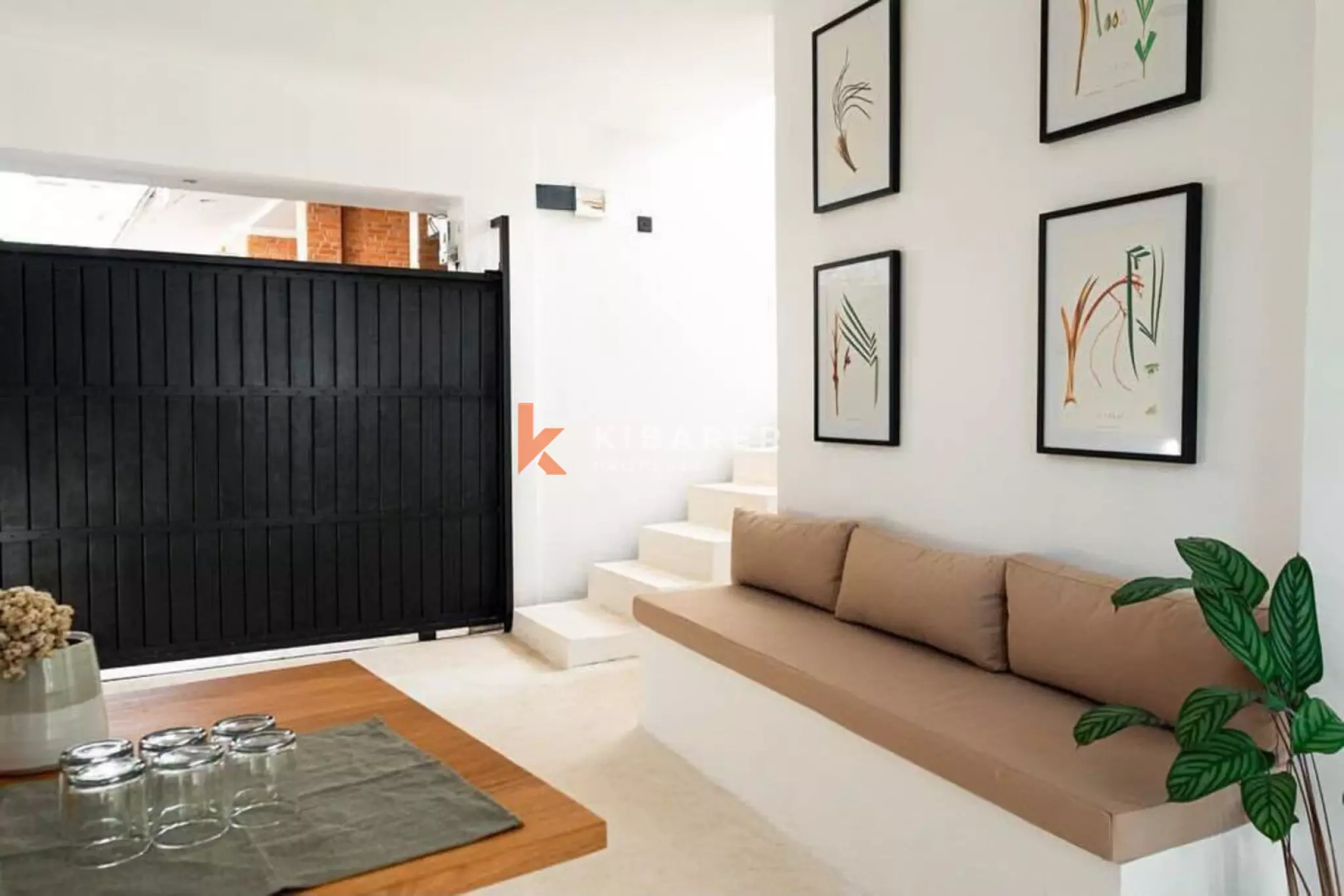 Villa élégante et privée de trois chambres avec séjour fermé à Canggu