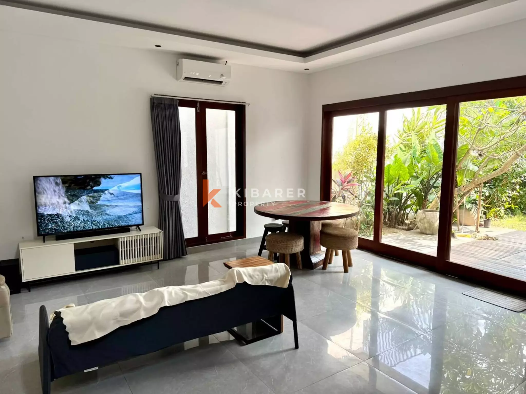 Un cadre de vie côtier et contemporain – Villa de trois chambres à Seseh