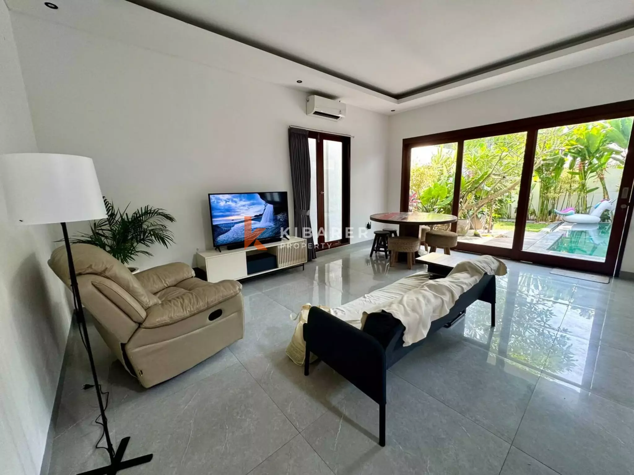 Un cadre de vie côtier et contemporain – Villa de trois chambres à Seseh