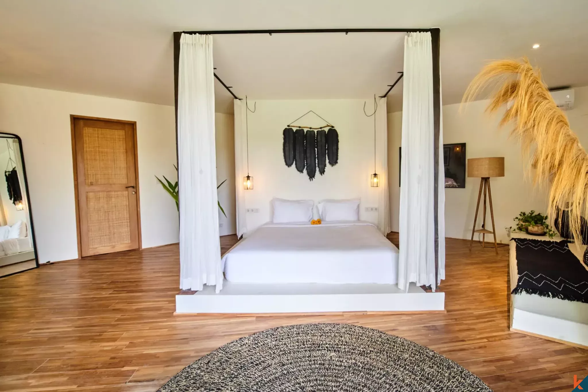 Beautiful three bedrooms villa offering rare long lease in fashionable Umalas area