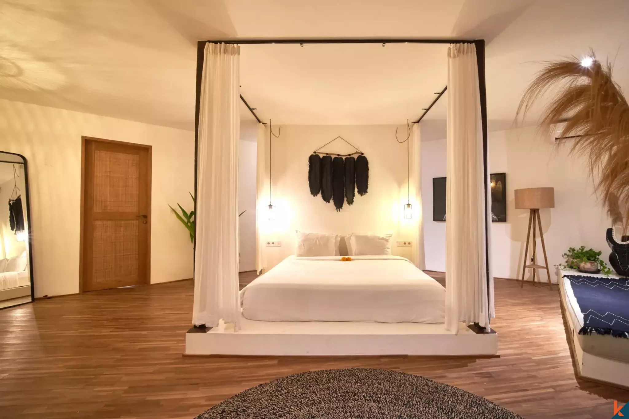 Gorgeous four bedrooms villa offering rare long lease in fashionable Umalas area