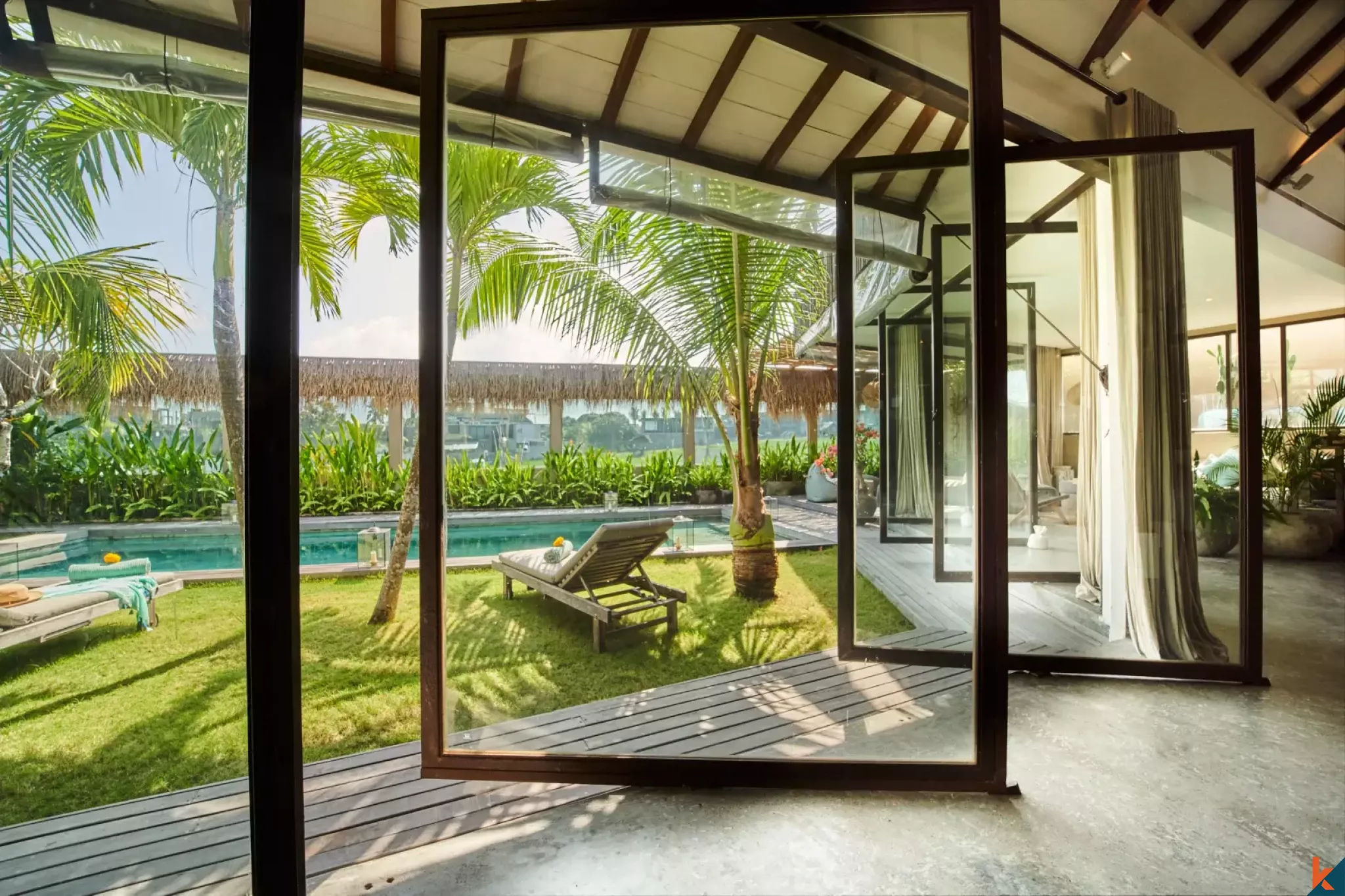 Gorgeous four bedrooms villa offering rare long lease in fashionable Umalas area