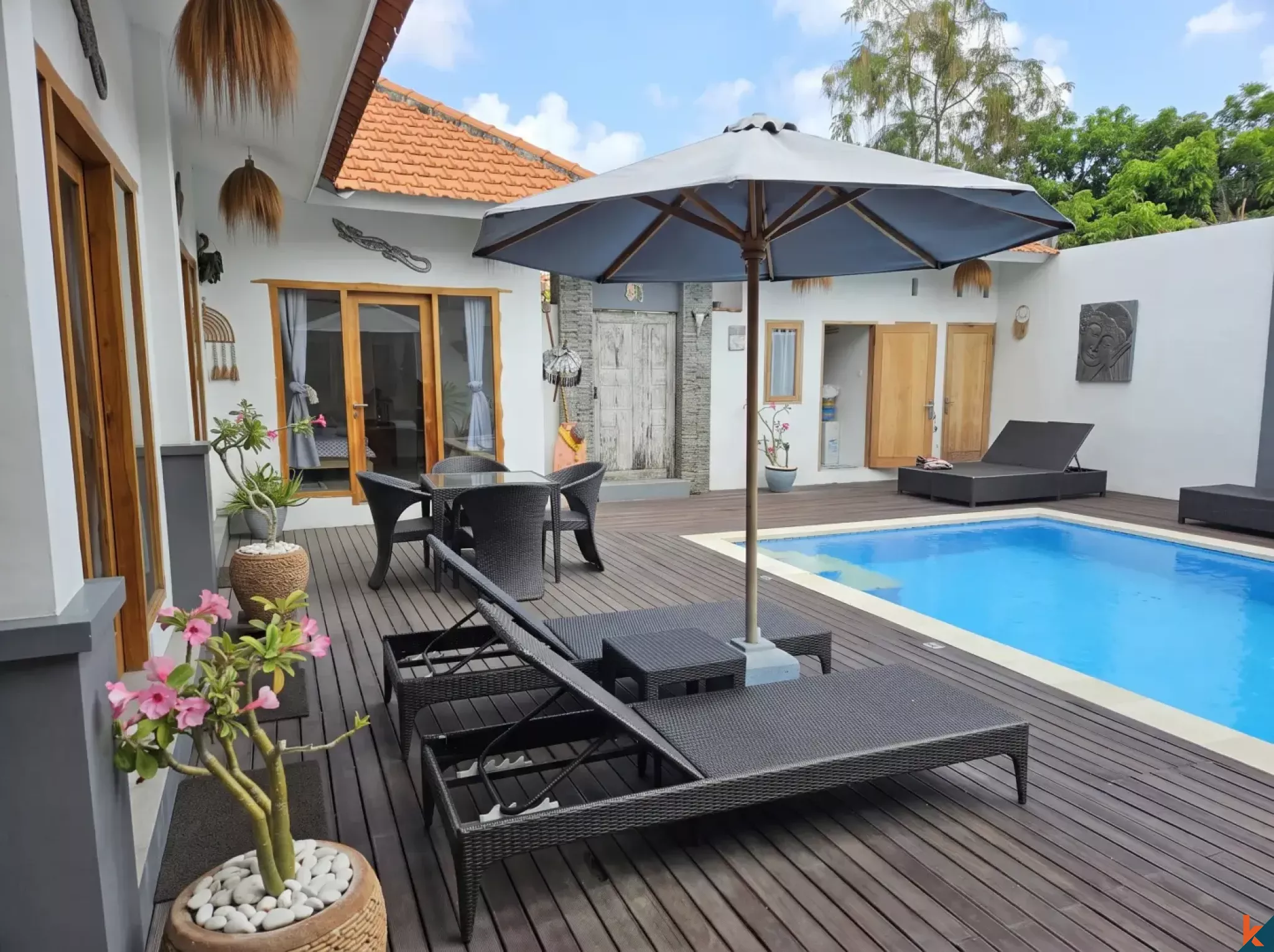 Beautiful 2-Bedroom Villa with Large Pool in Seminyak