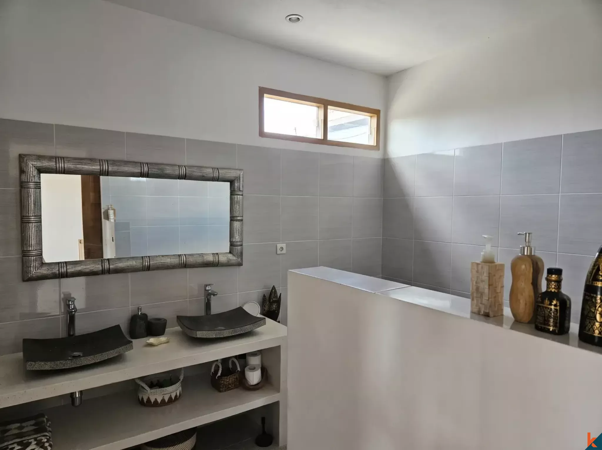 Beautiful 2-Bedroom Villa with Large Pool in Seminyak