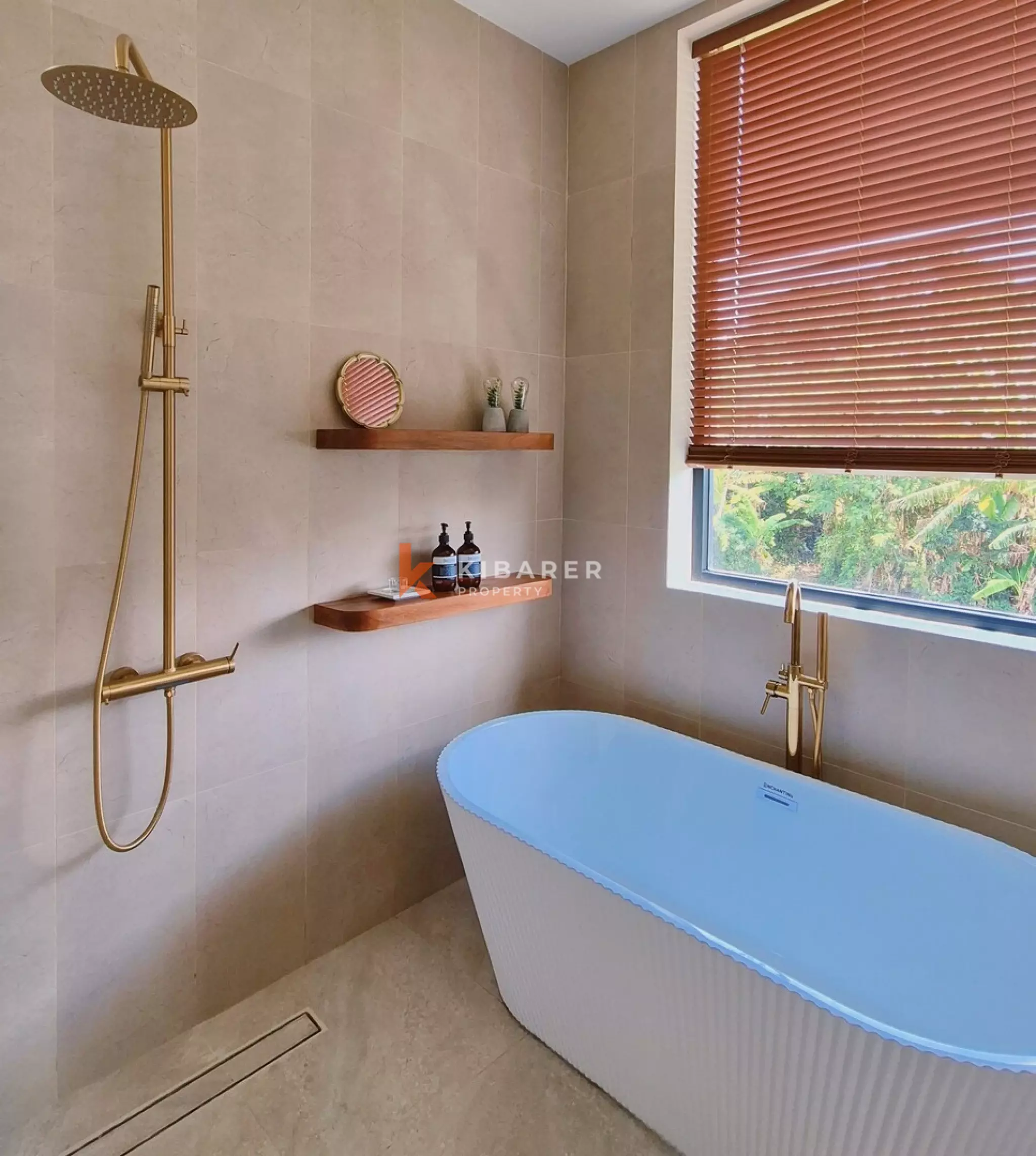 Villa de charme méditerranéen avec quatre chambres à Seminyak