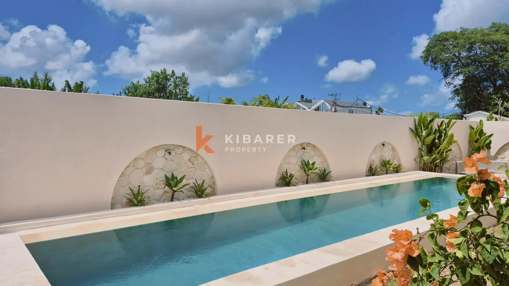 Oasis avec jardin et charme méditerranéen : villa de quatre chambres à Seminyak