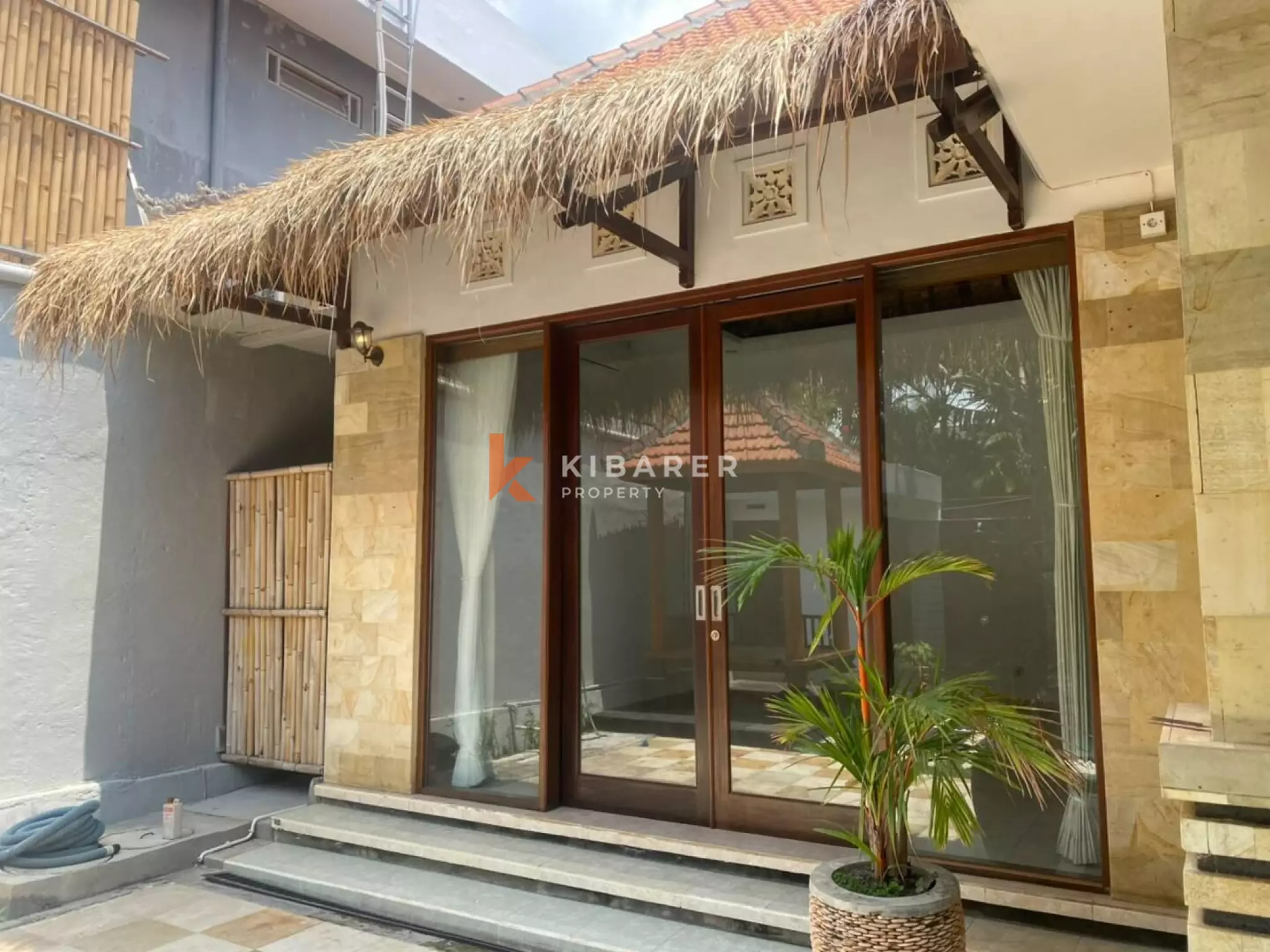 Emplacement stratégique pour un investissement – ​​Villa non meublée de deux chambres à Seminyak