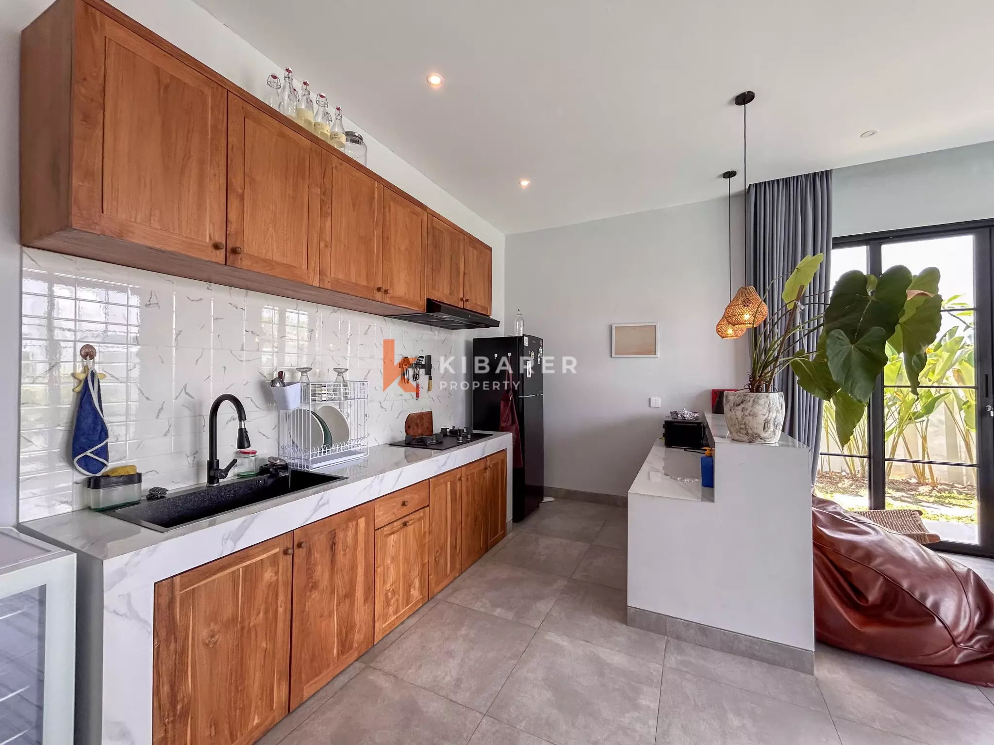 Spacious Two-Bedroom Villa with Large Pool and Tropical Garden in Munggu