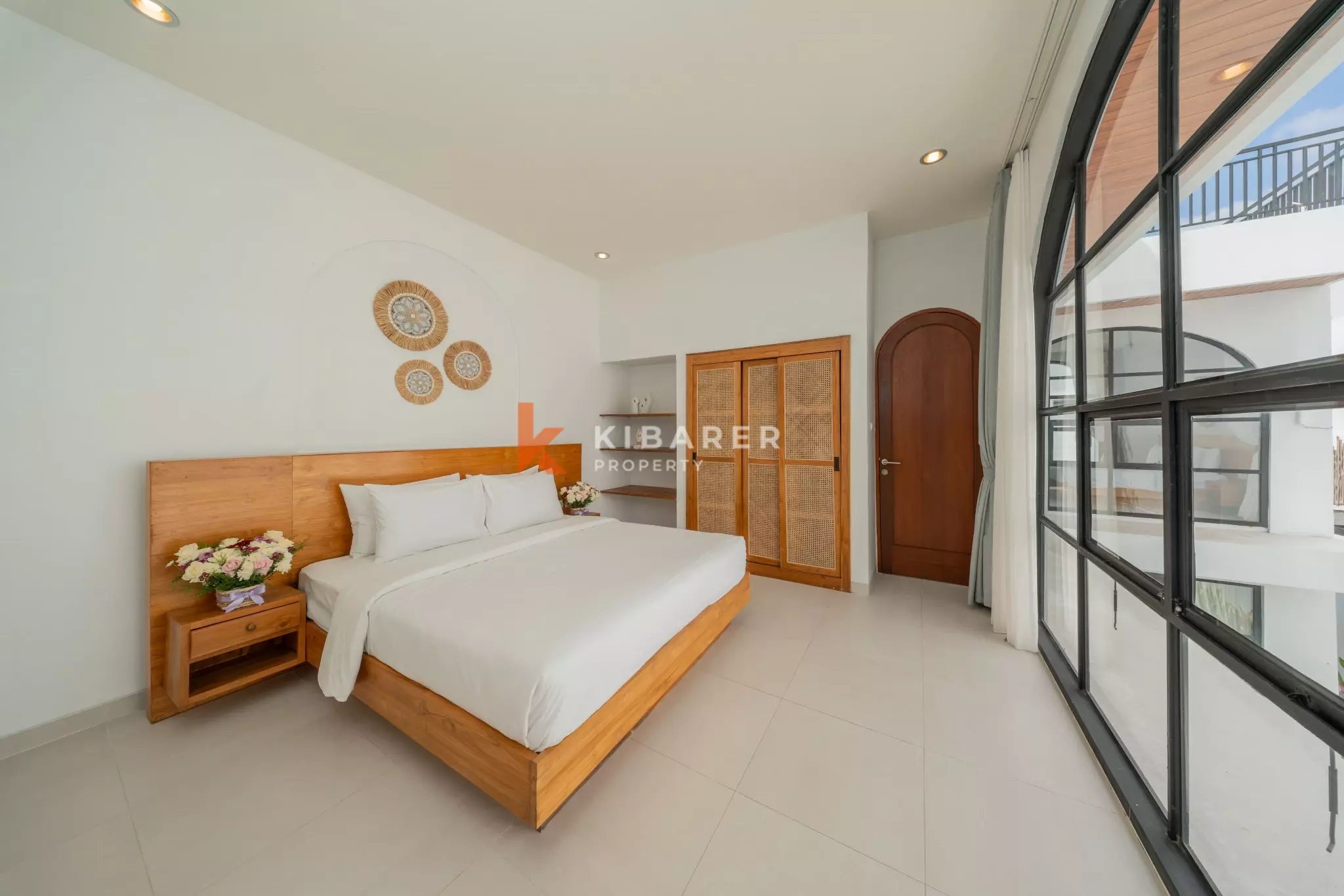 Chic Three-Bedroom Villa with Rooftop Lounge in Balangan