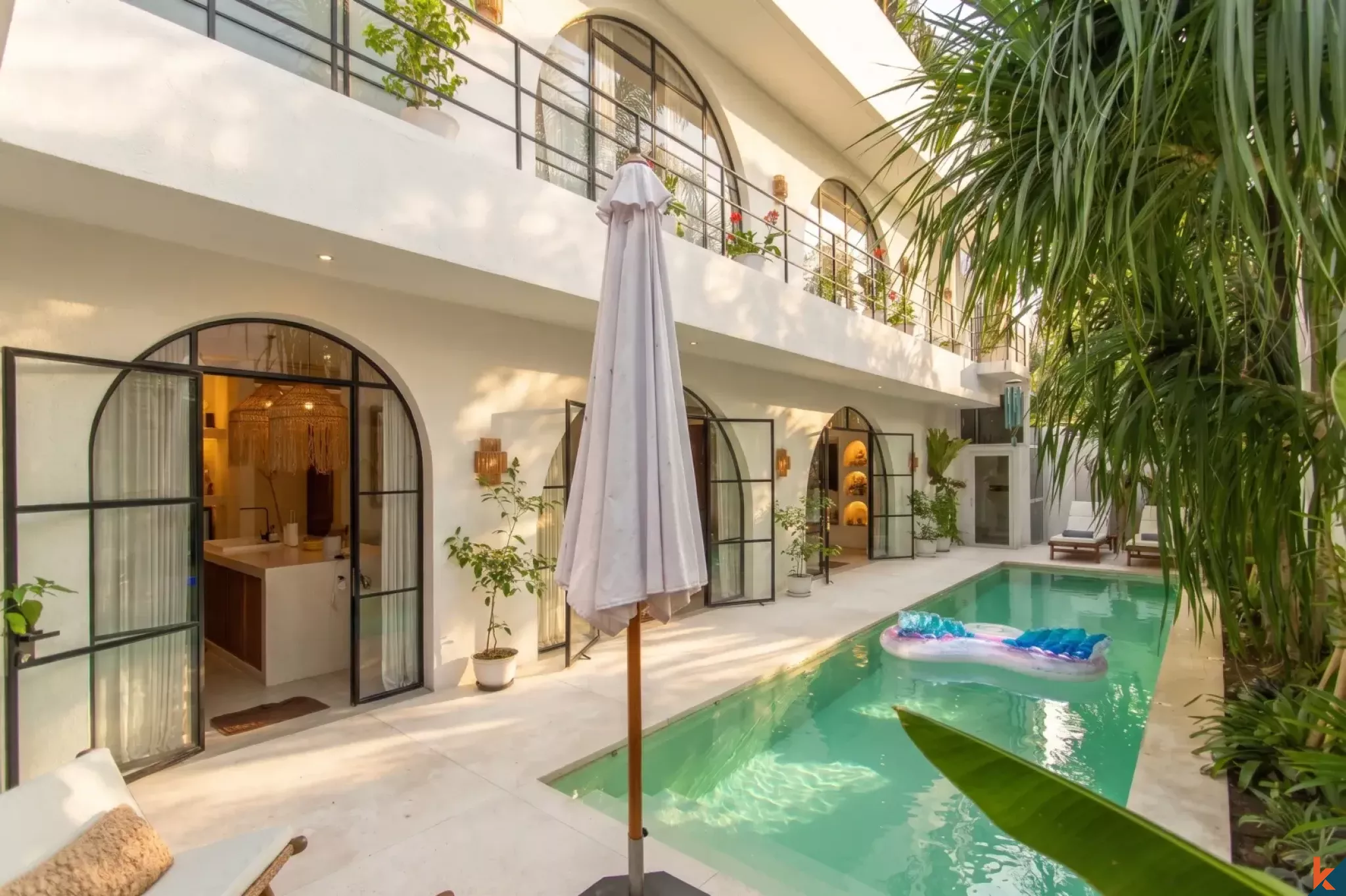 High quality five bedroom multilevel freehold villa for sale in Umalas I