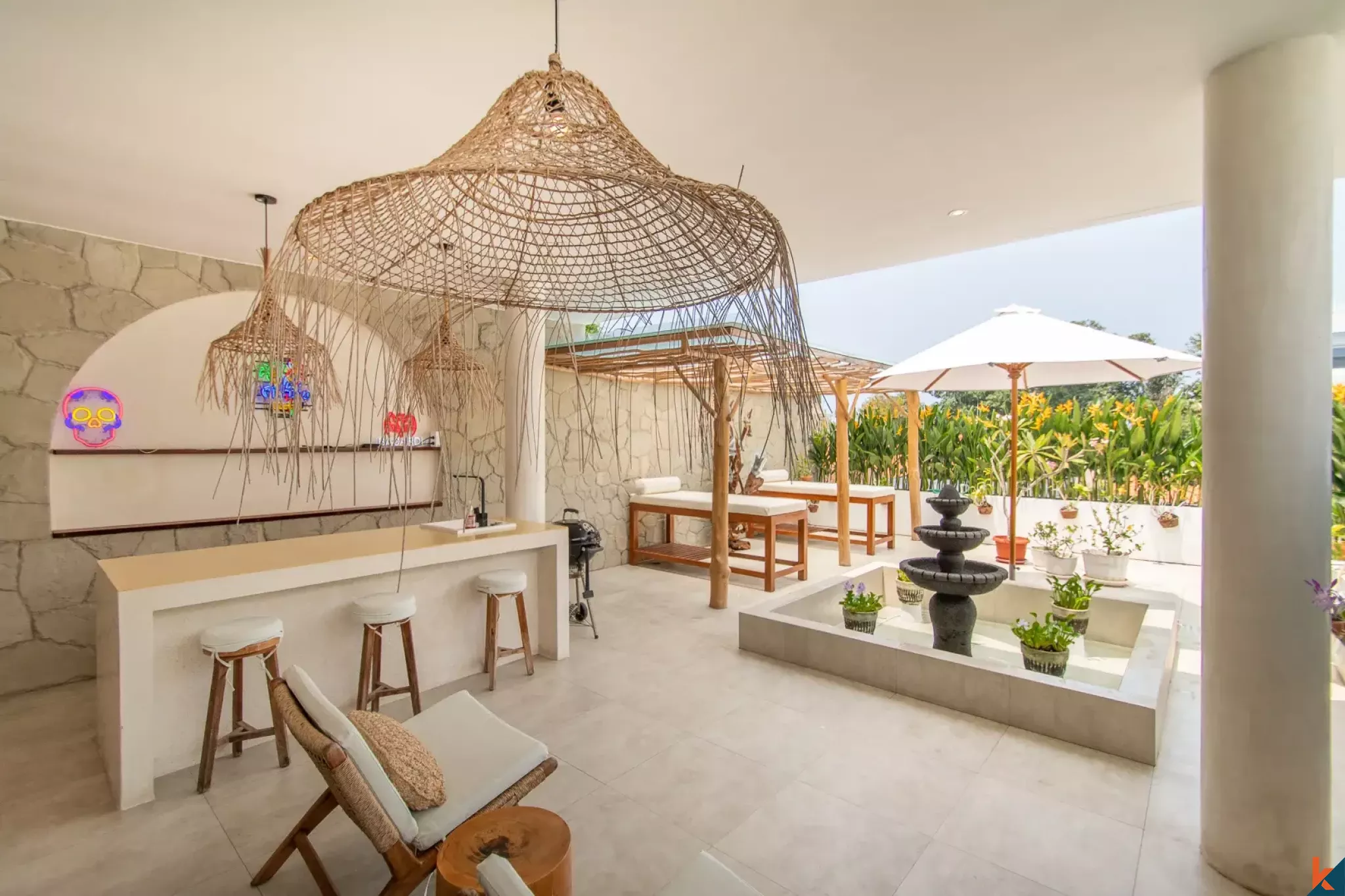High quality five bedroom multilevel freehold villa for sale in Umalas I