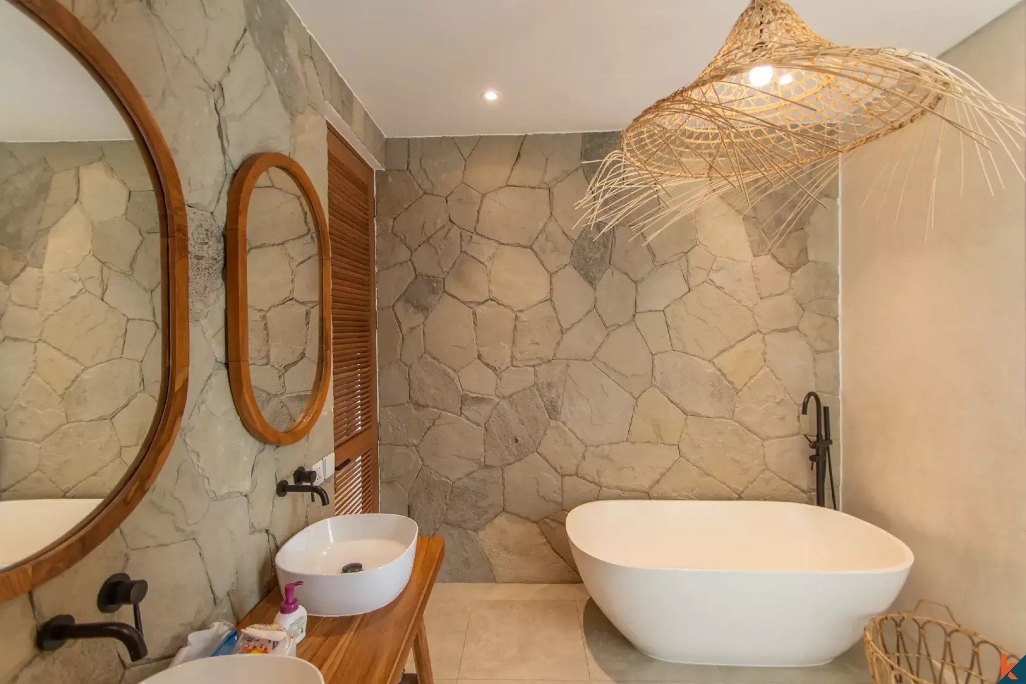 High quality five bedroom multilevel freehold villa for sale in Umalas I