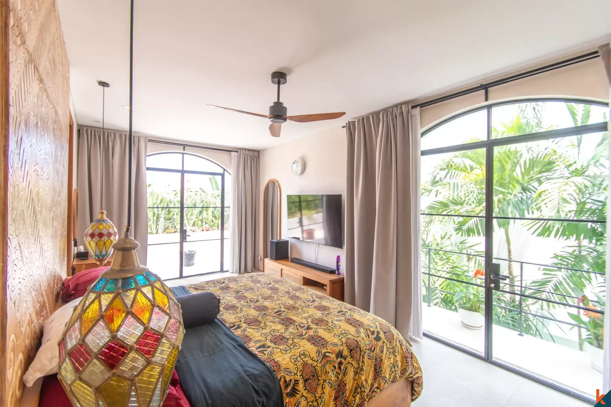 High quality five bedroom multilevel freehold villa for sale in Umalas I