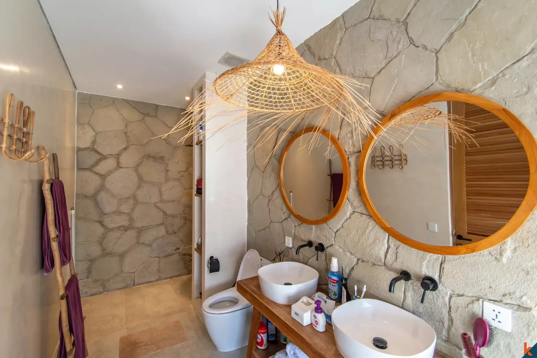 High quality five bedroom multilevel freehold villa for sale in Umalas I