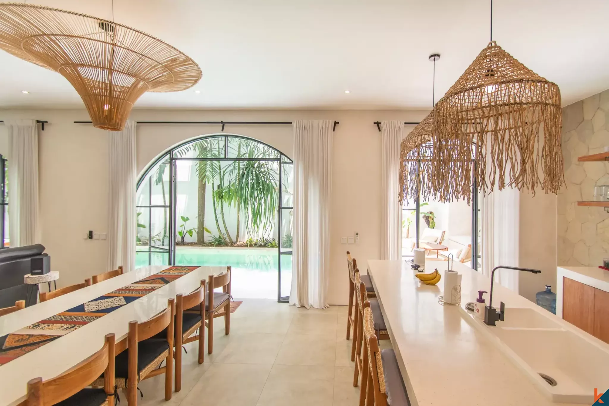 High quality five bedroom multilevel freehold villa for sale in Umalas I