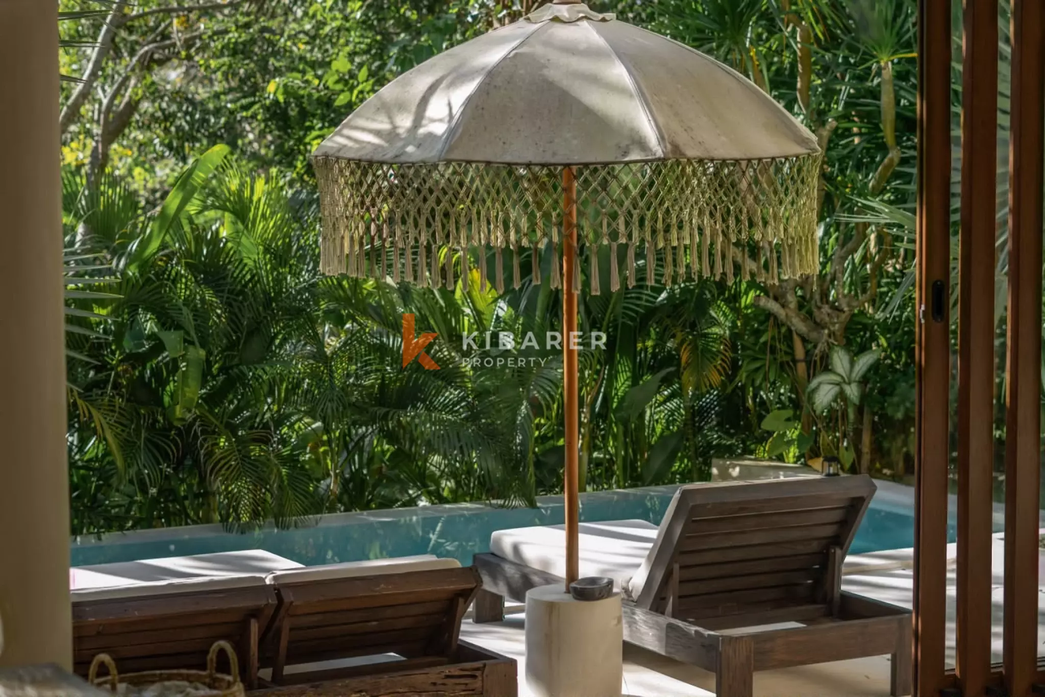 Bohemian-Chic Three Bedroom Villa with Rooftop Ocean and Sunset Views in Uluwatu
