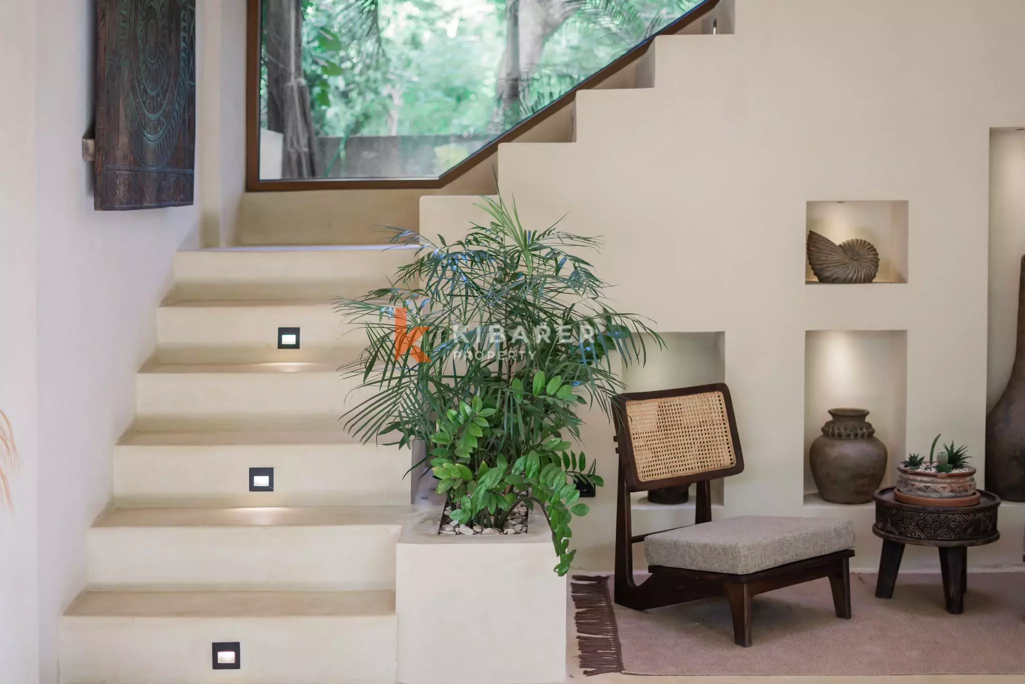 Bohemian-Chic Three Bedroom Villa with Rooftop Ocean and Sunset Views in Uluwatu