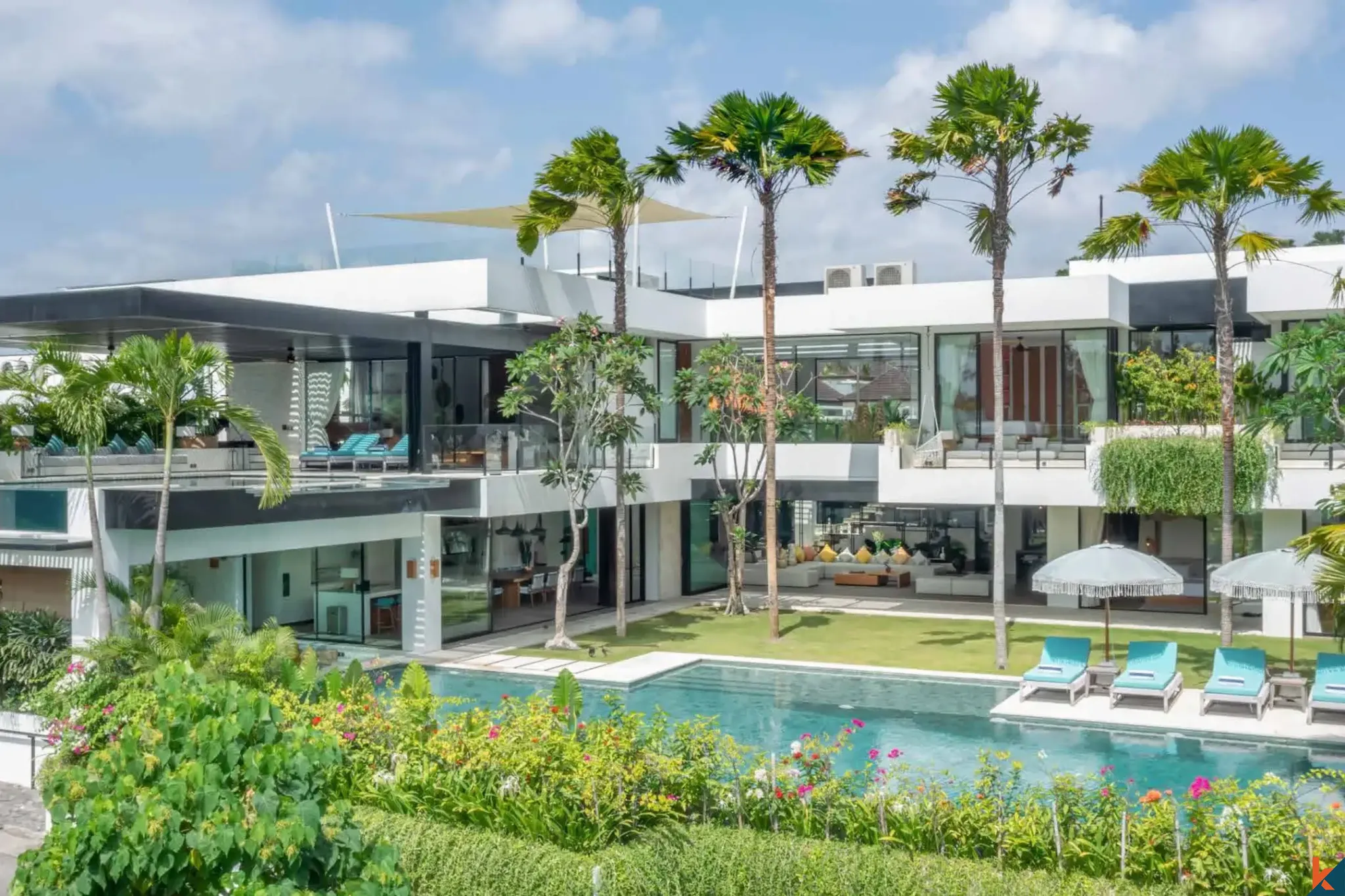 Luxury Five Bedroom Villa with Rice Field Views for Sale in Canggu - Tumbak Bayuh
