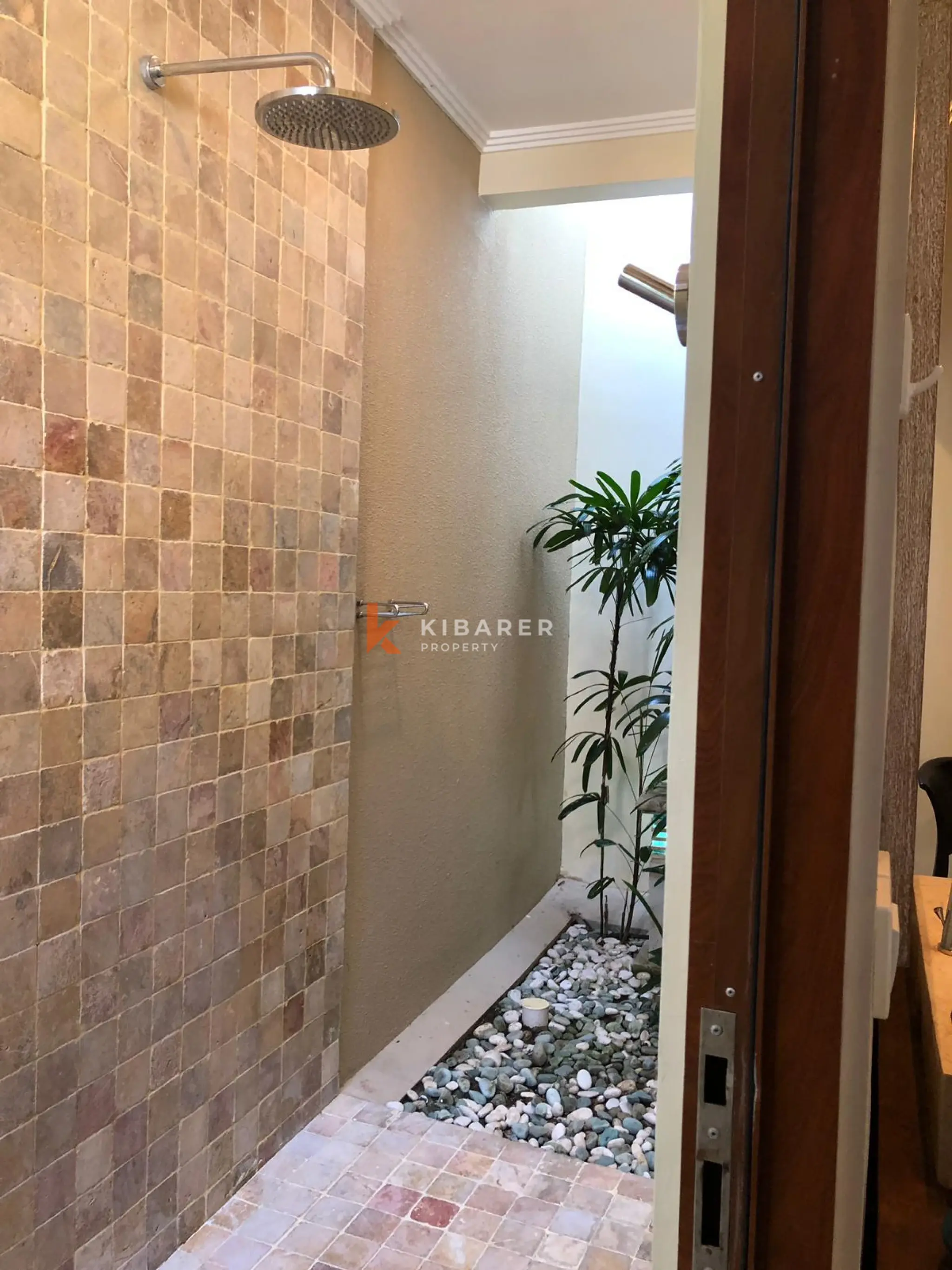 The Bay View Three Bedroom Villa Iin Jimbaran