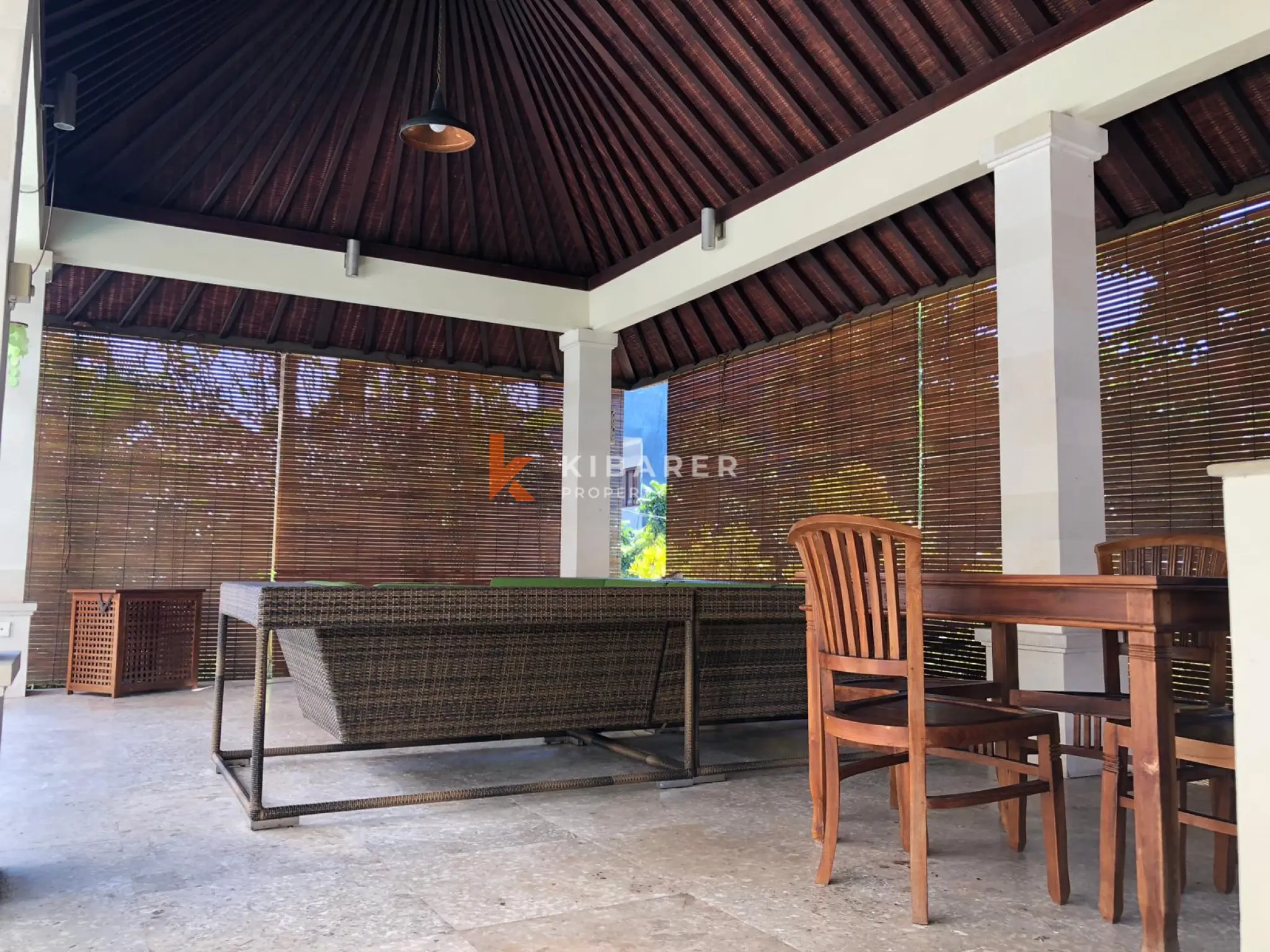 The Bay View Three Bedroom Villa Iin Jimbaran