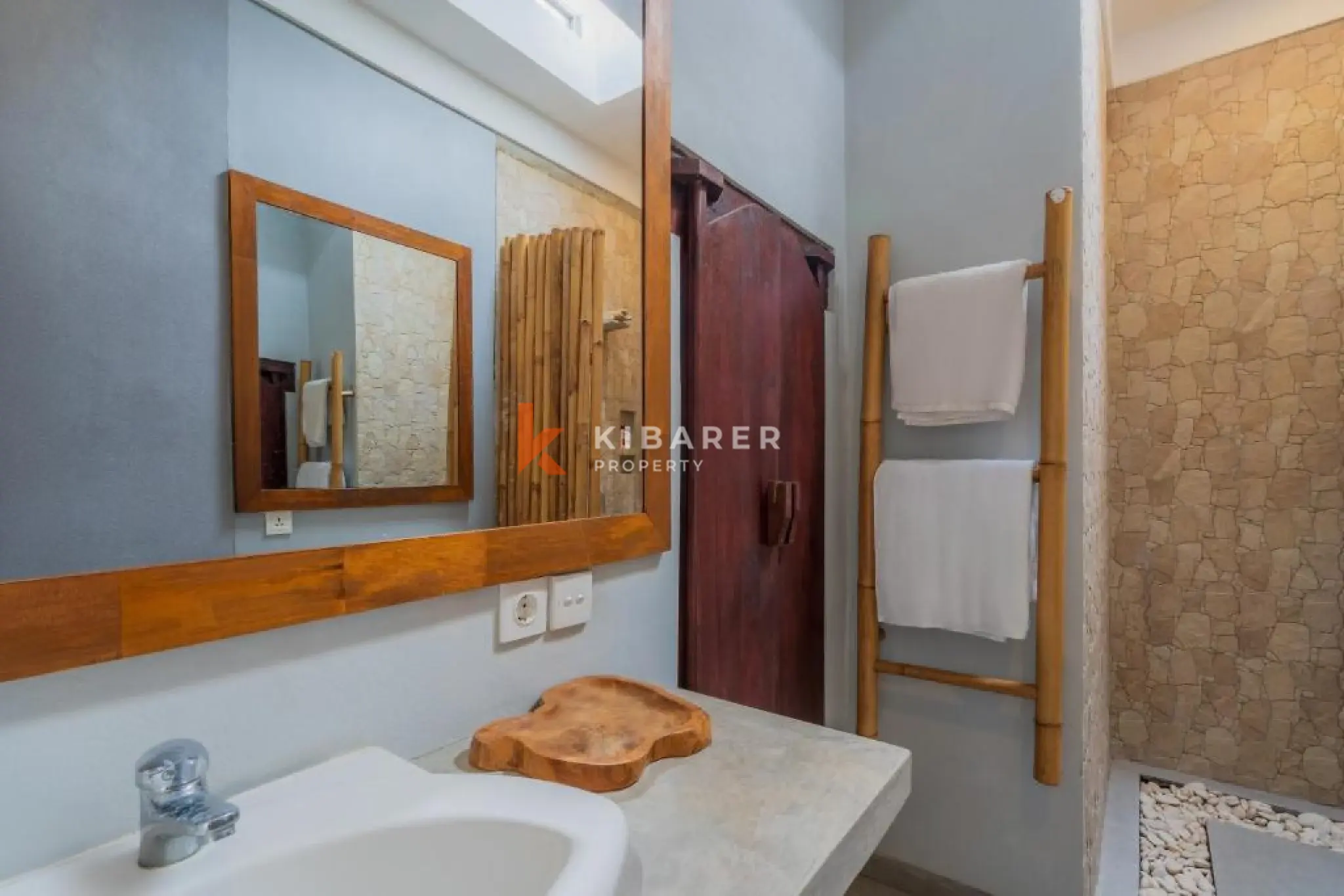Comfortable Three Bedroom Villa Near Keramas Beach