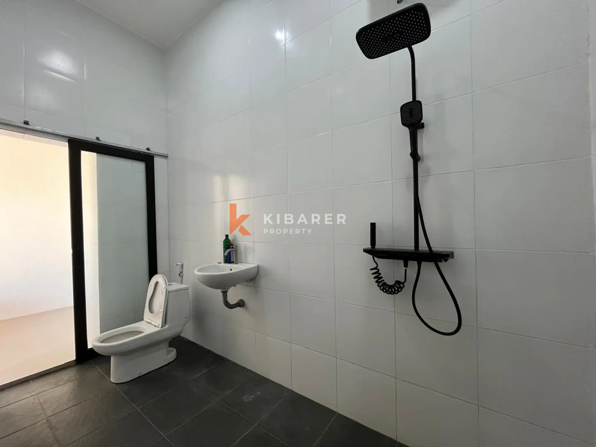 Peaceful Two Bedroom Villa with Rooftop Field Views in Dawas Padonan