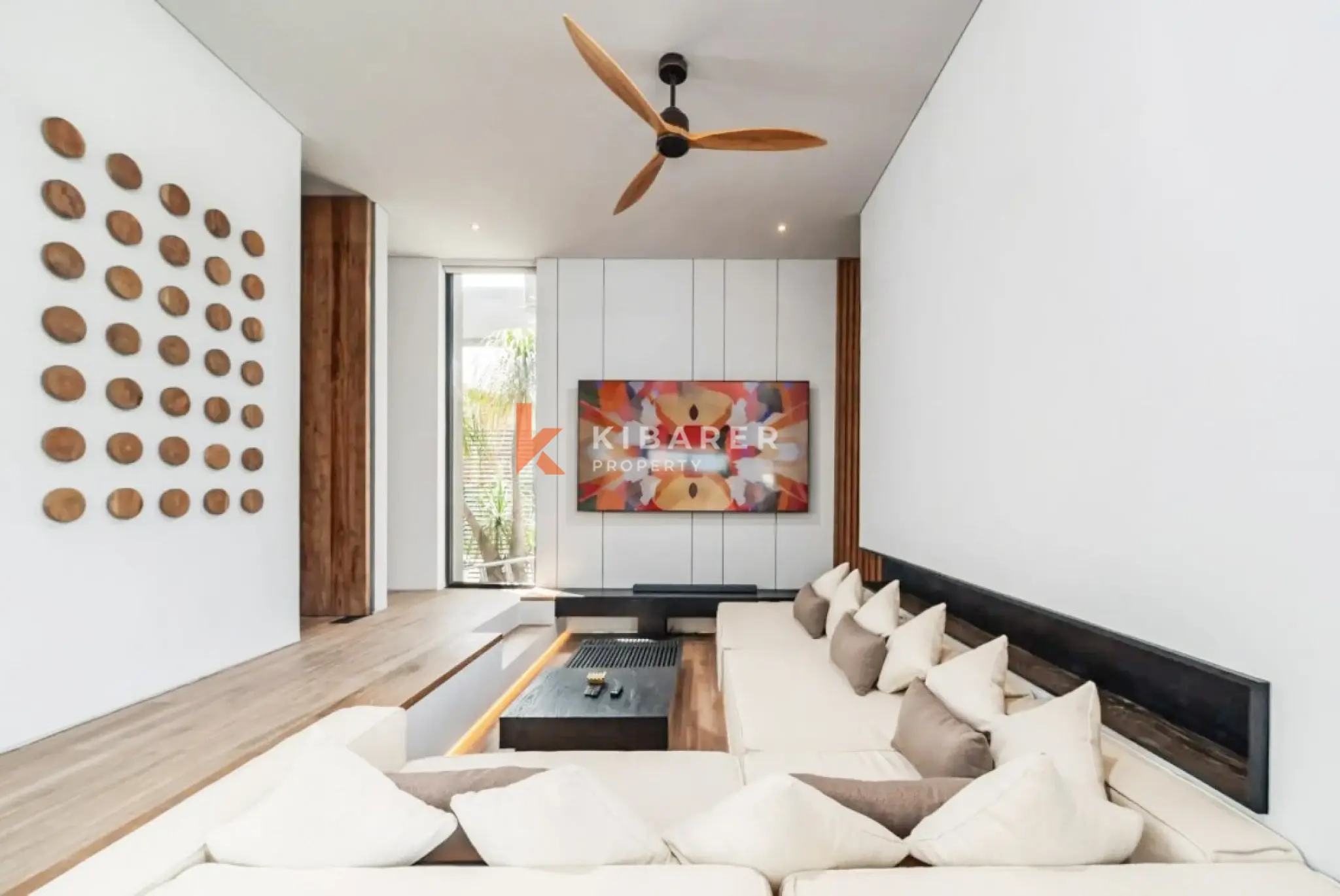Luxury Four-Bedroom Modern Villa with Expansive Pool and Sunken Lounge in Umalas