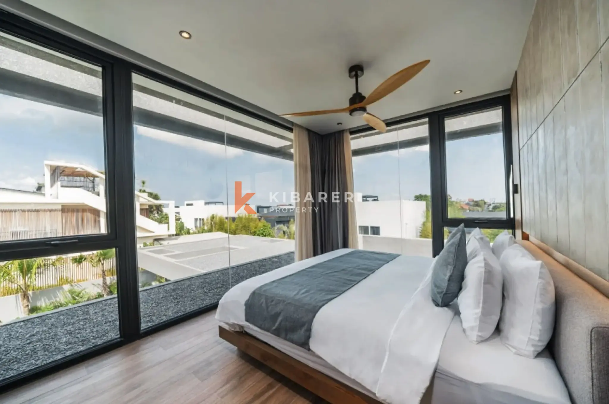 Luxury Four-Bedroom Modern Villa with Expansive Pool and Sunken Lounge in Umalas