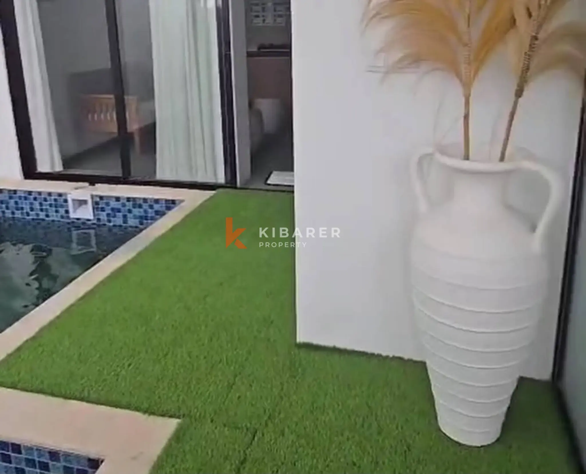 Vila Dua Kamar Tidur dengan Pemandangan Sawah yang Memukau di Munggu