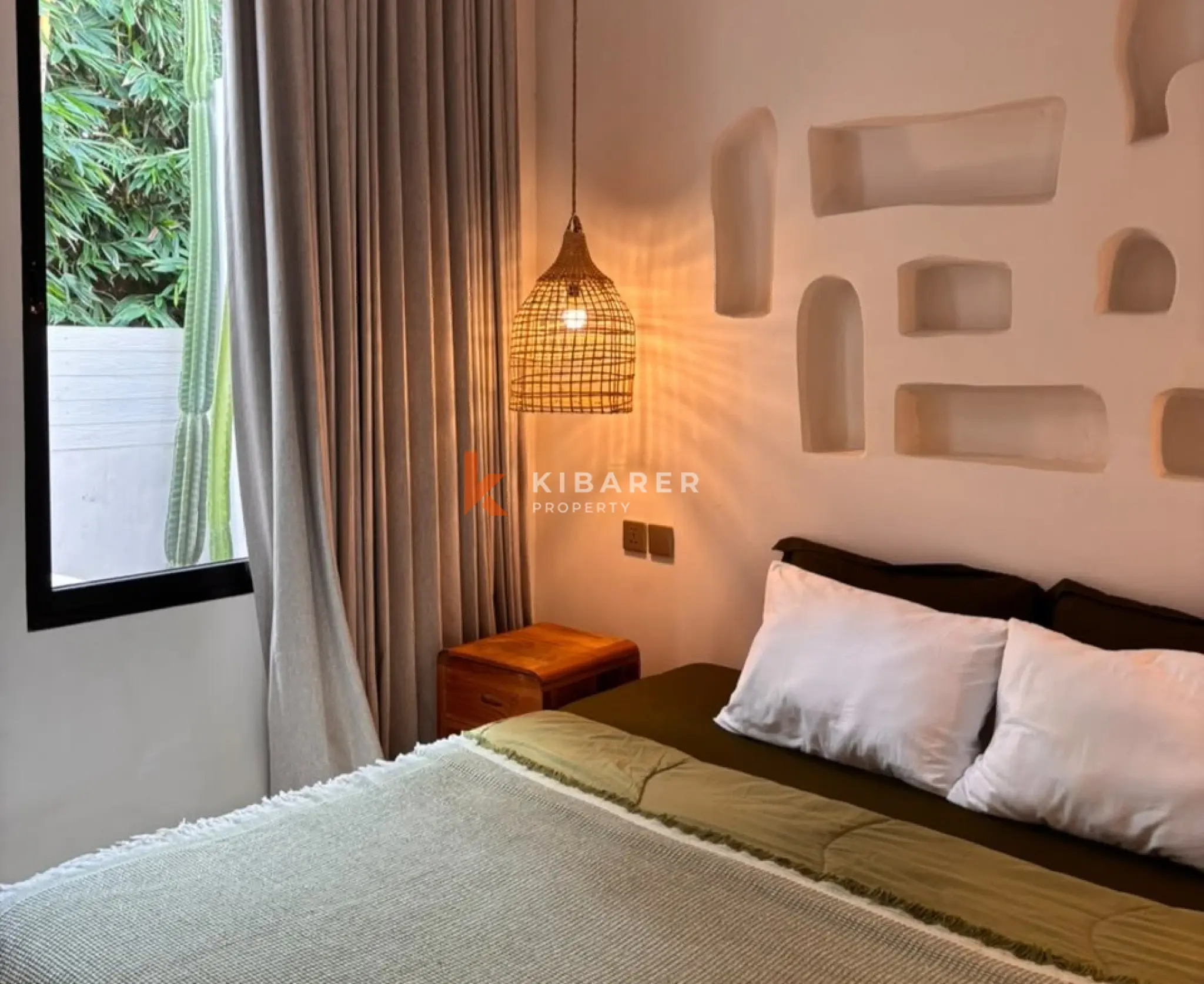 Villa Tropis Modern Satu Kamar Tidur dengan Kolam Renang Pribadi di Canggu