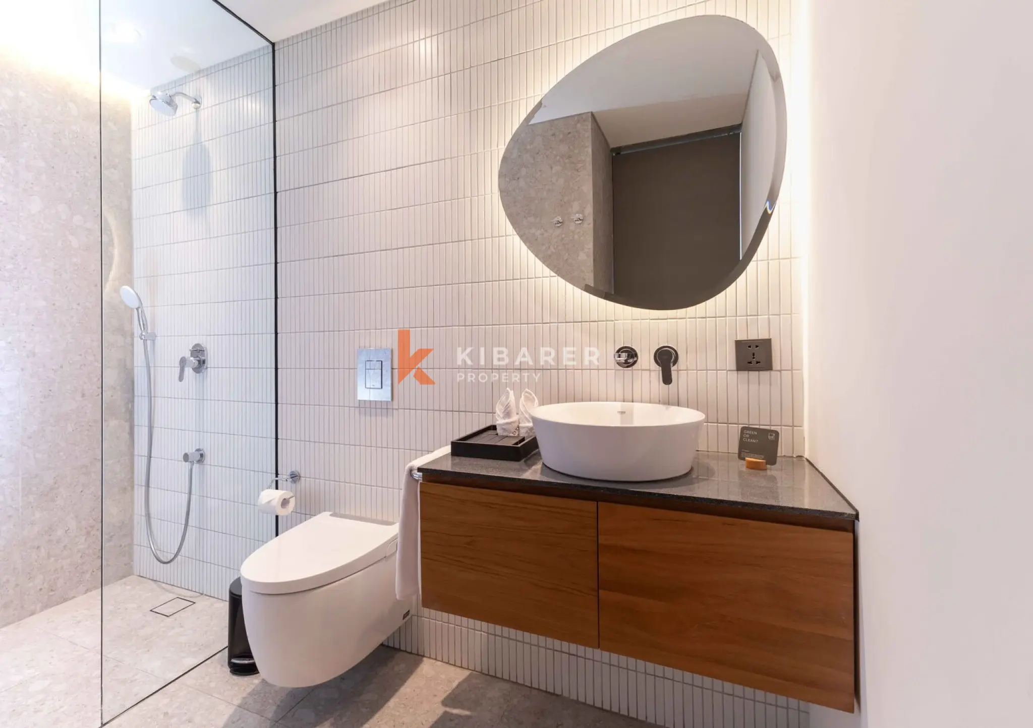 Eco-Friendly One Bedroom Suite with Modern Comfort Near Nuanu, Nyanyi