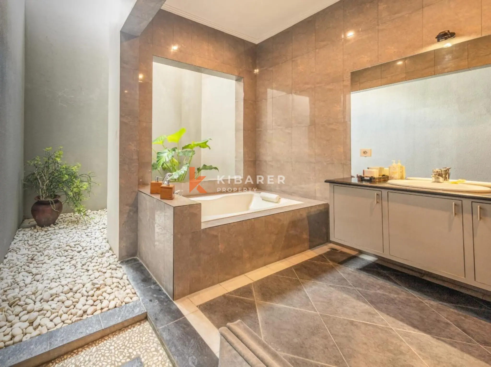 Tropical Three Bedroom Villa with Open Living in Petitenget, Seminyak