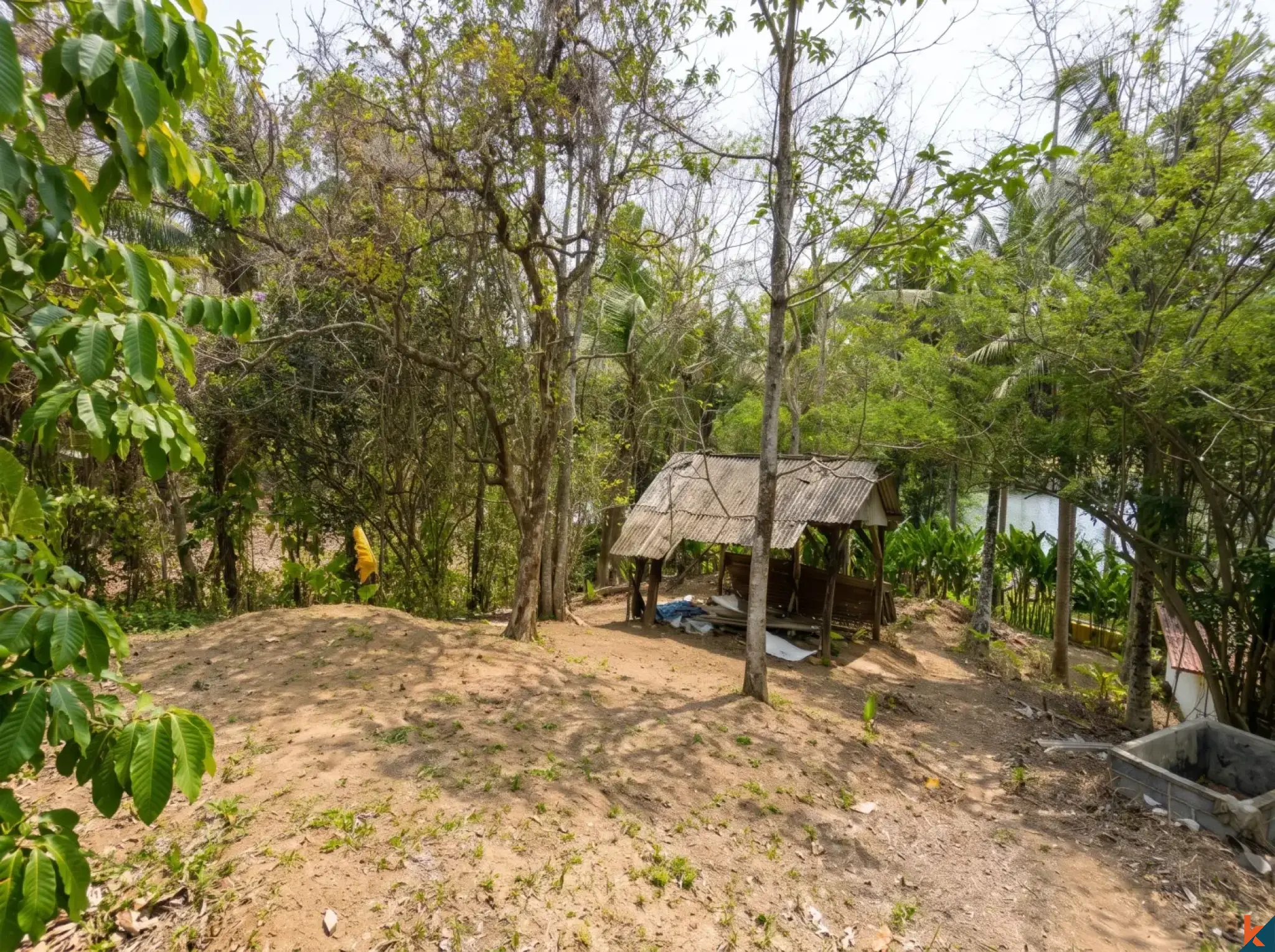 Terrain en bail emphytéotique idéal pour des projets de développement à Balian