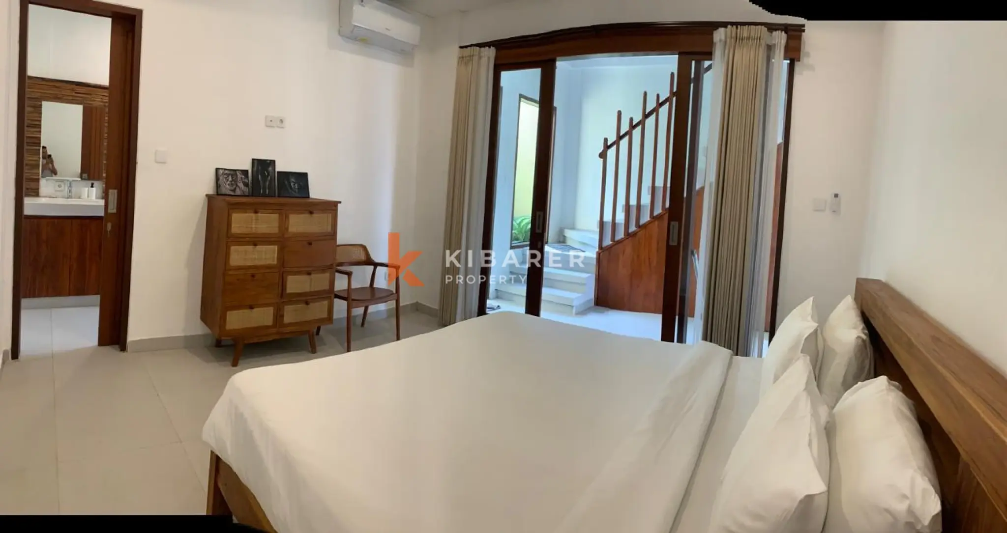 Chic Three-Bedroom Tropical Villa with Pool in Pantai Lima