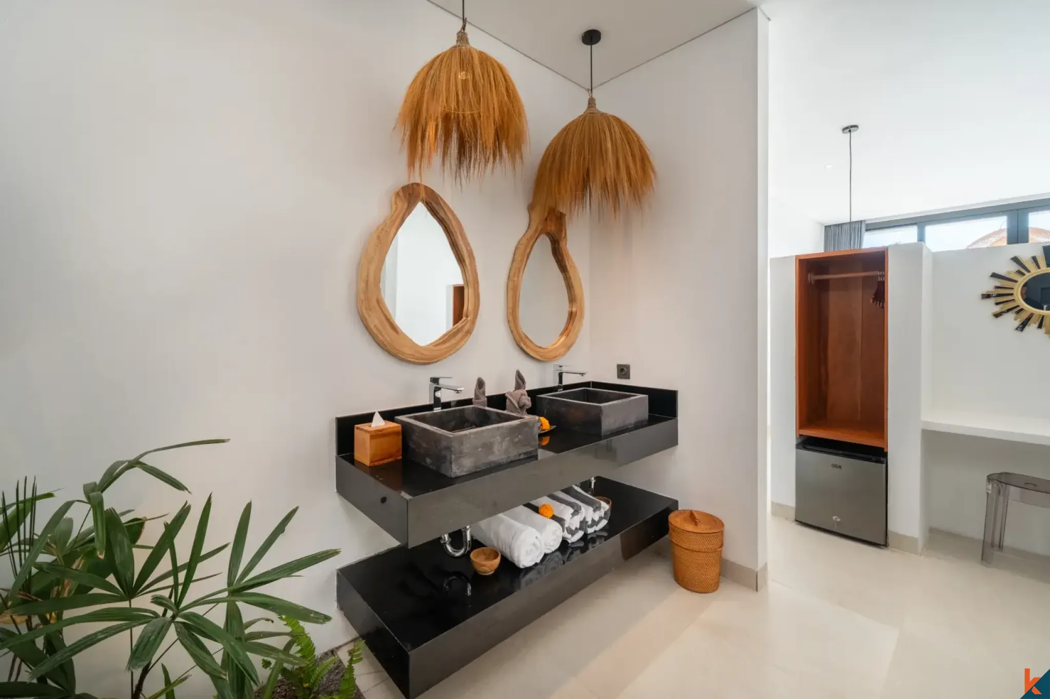 Long Leasehold 2-Bedroom Villa Walking Distance to the Beach in Nusa Lembongan