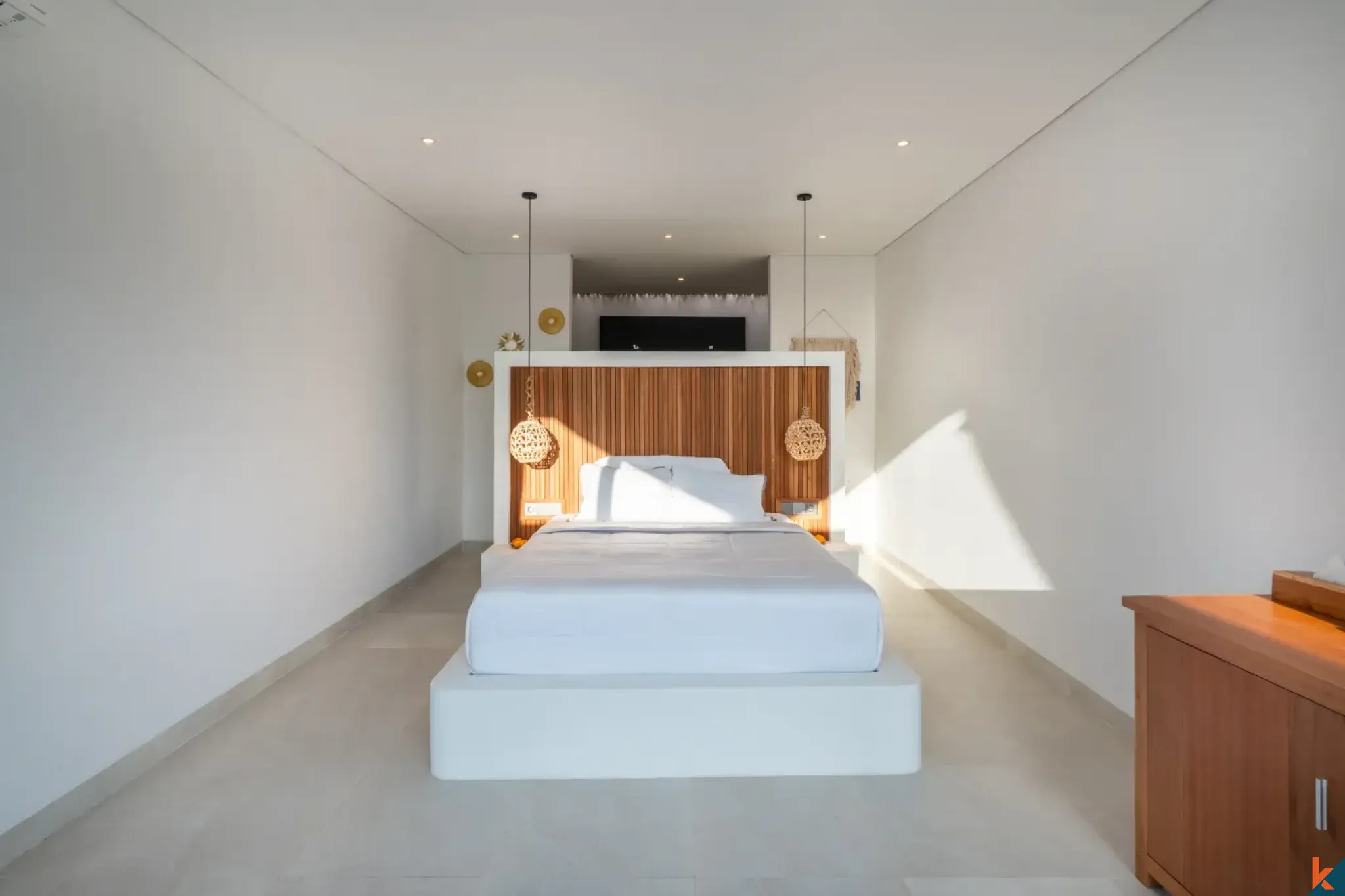 Long Leasehold 2-Bedroom Villa Walking Distance to the Beach in Nusa Lembongan