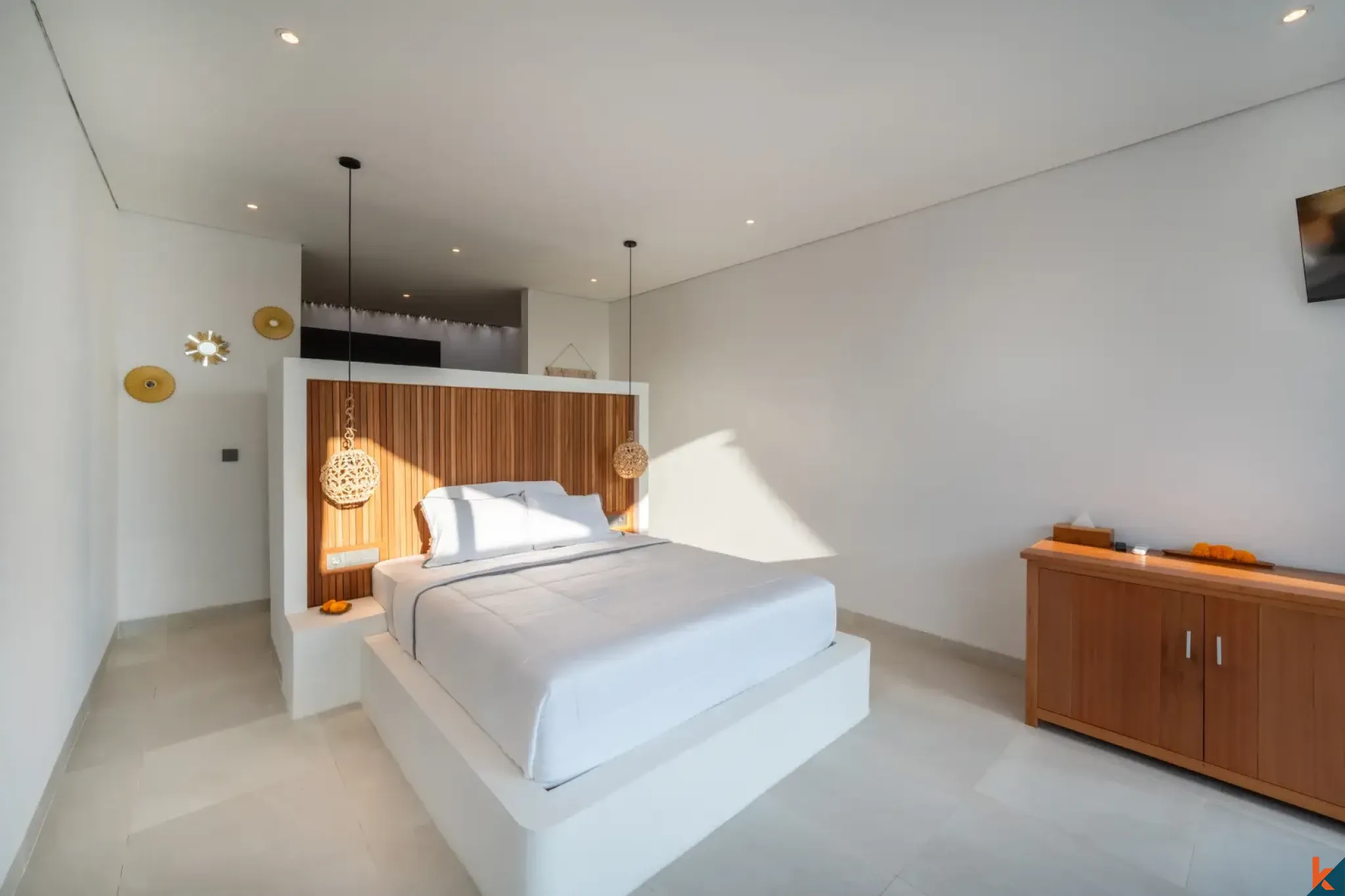 Long Leasehold 2-Bedroom Villa Walking Distance to the Beach in Nusa Lembongan