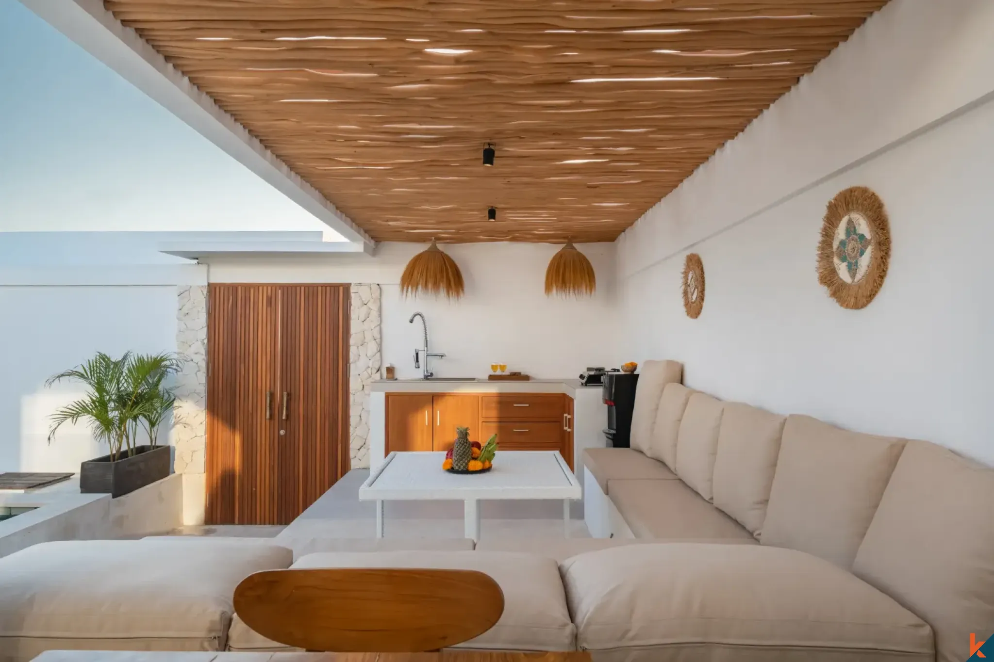 Long Leasehold 2-Bedroom Villa Walking Distance to the Beach in Nusa Lembongan
