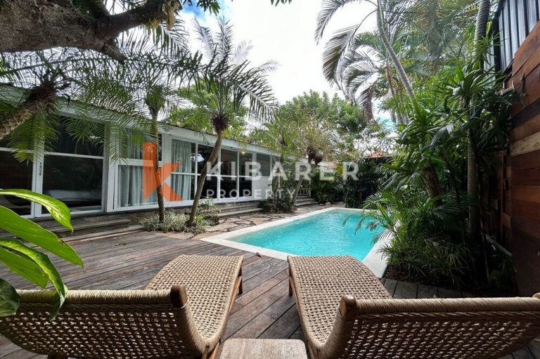 Stunning Three Bedroom Enclosed Living Joglo Villa Situated in Canggu