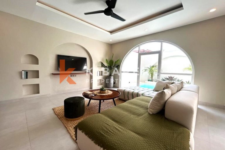 Stunning Three Bedroom Enclosed Livingroom Mediterranean Touches Villa Located in Pererenan
